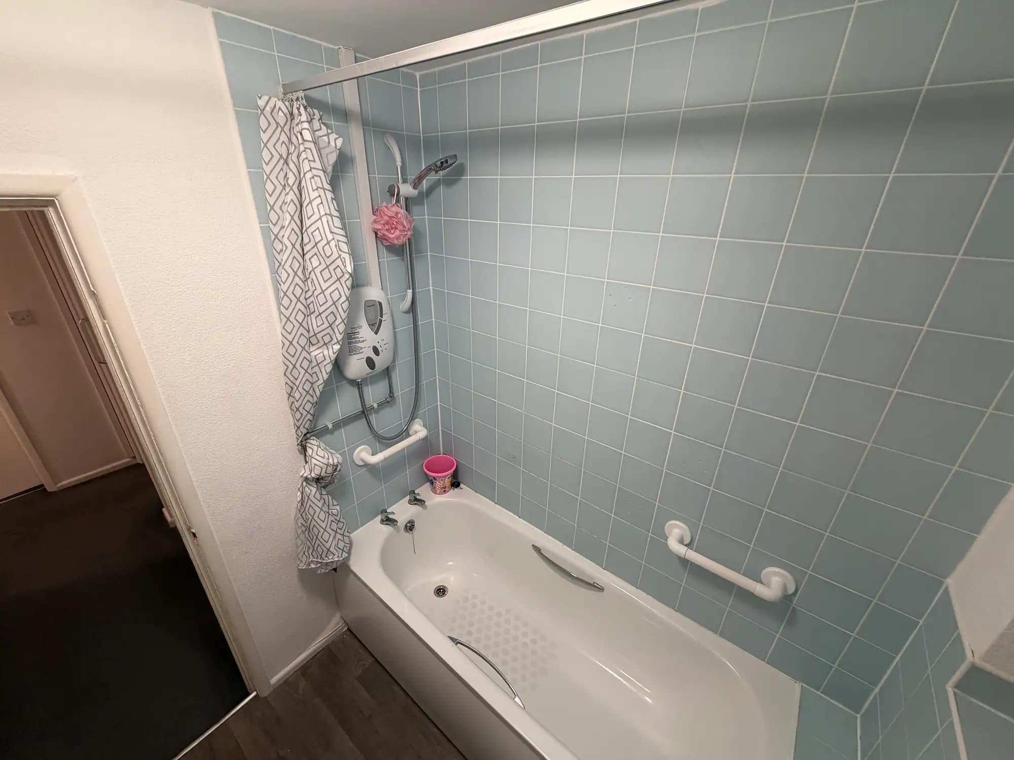 property photo 10 of 20