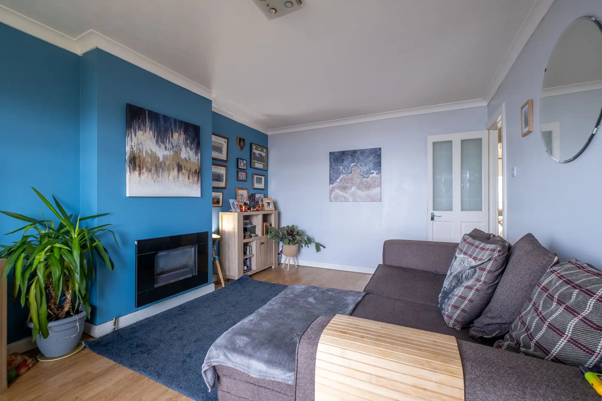 property photo 3 of 27