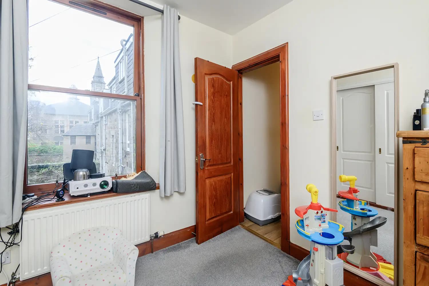 property photo 15 of 23