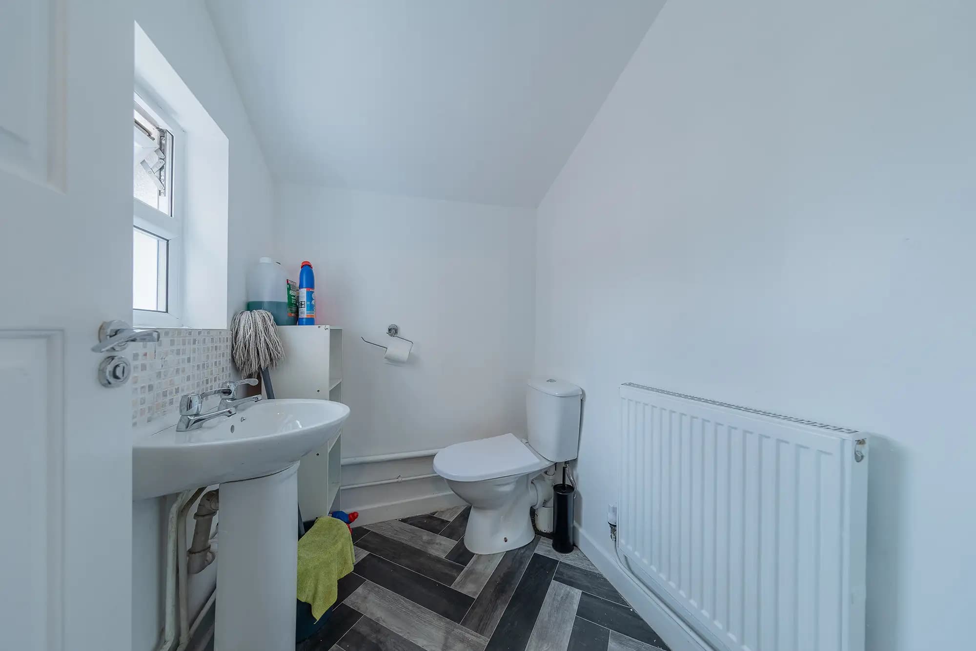 property photo 12 of 25