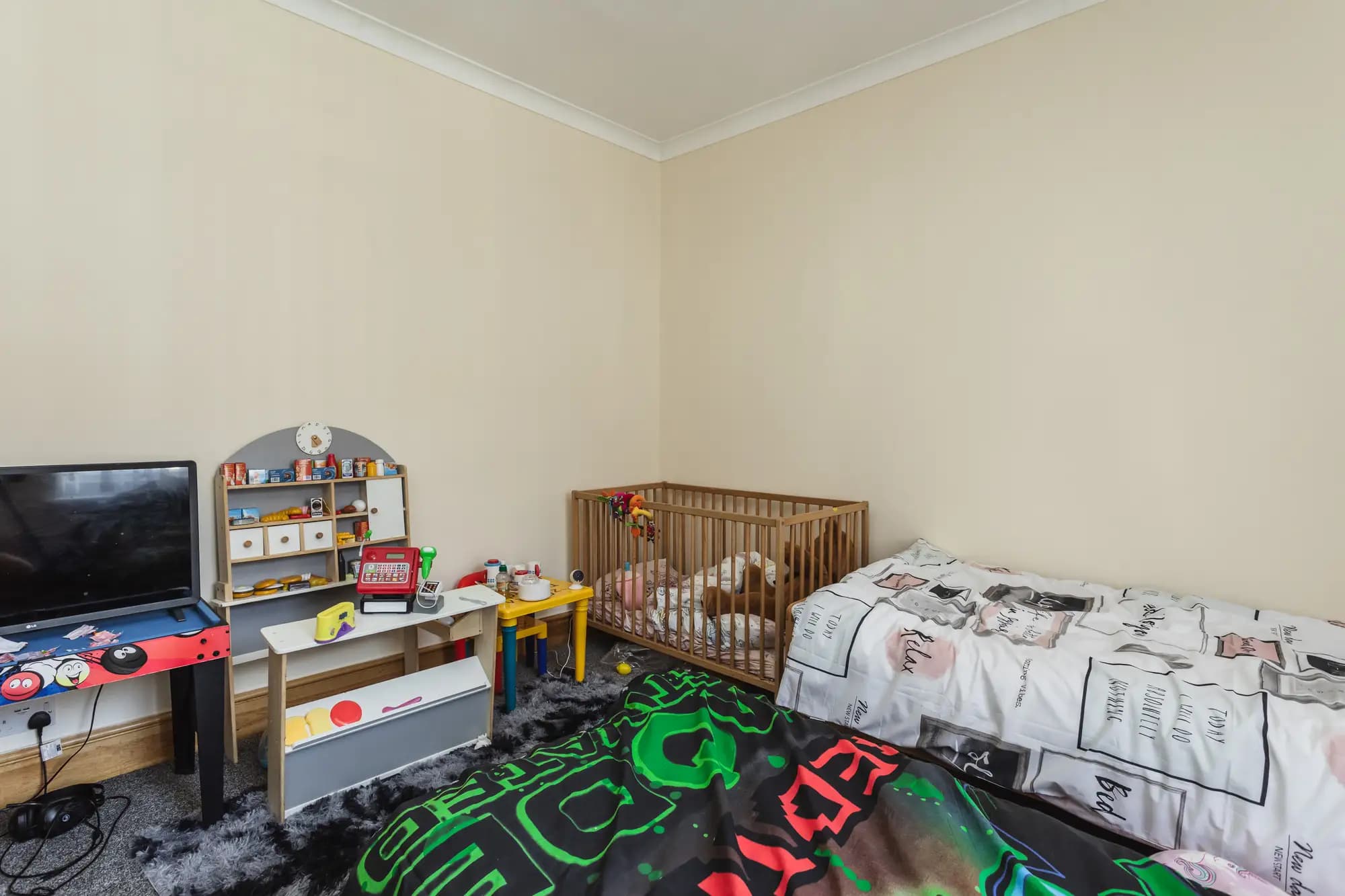 property photo 19 of 30