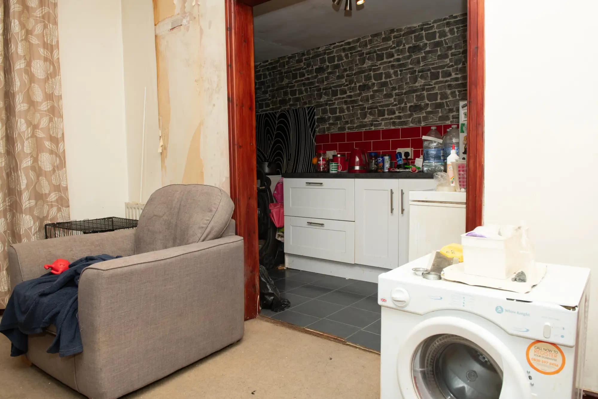 property photo 6 of 21