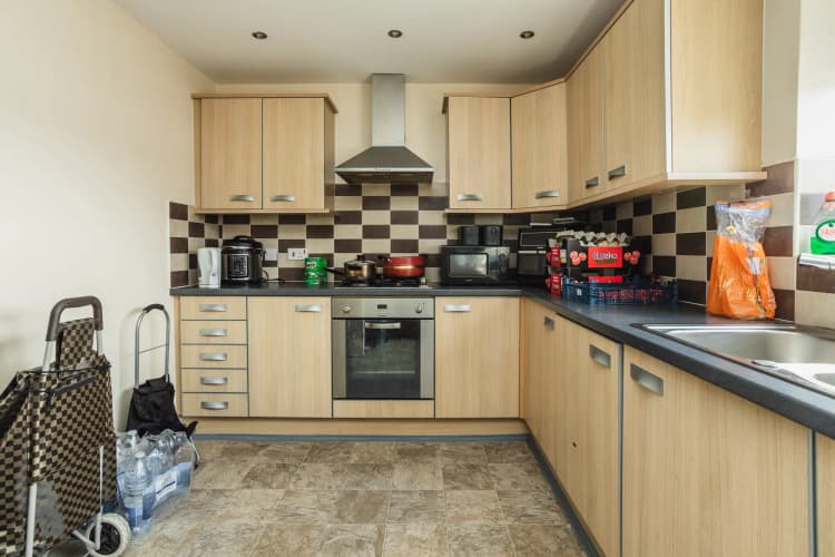 property photo 6 of 24