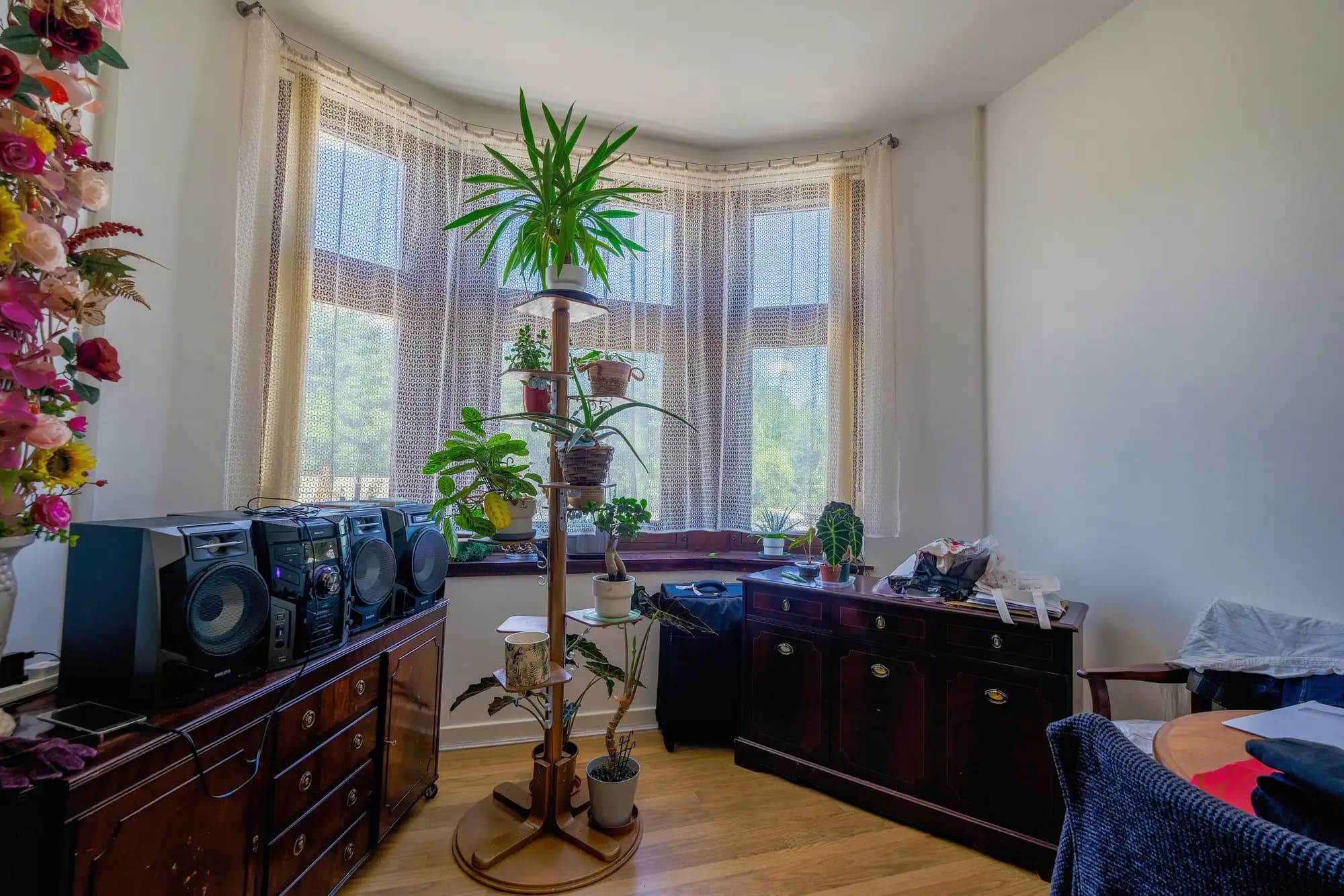 property photo 6 of 26