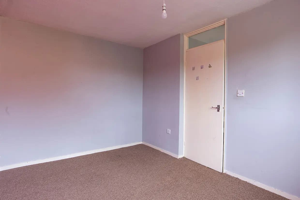 property photo 13 of 20