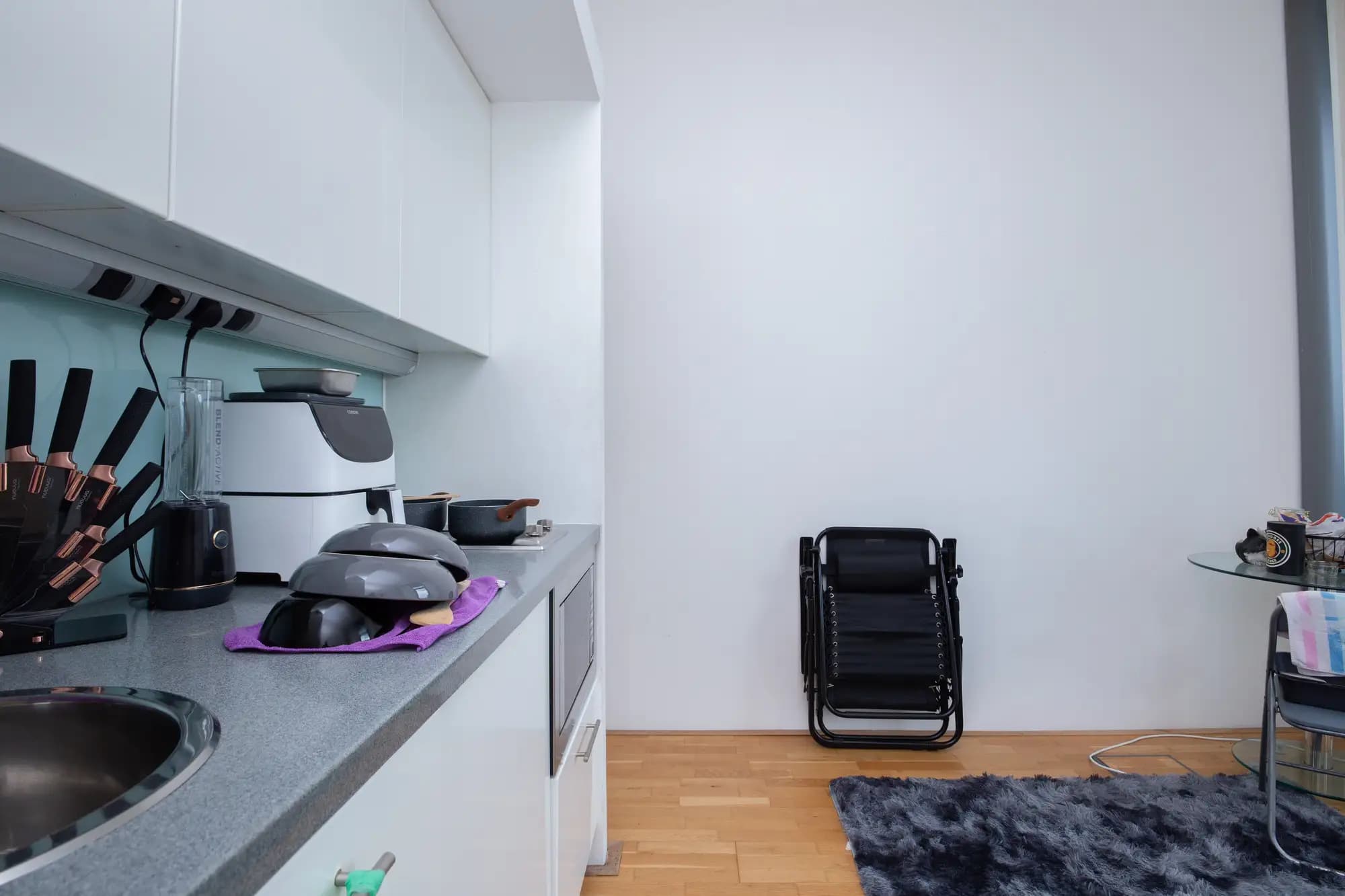 property photo 8 of 20