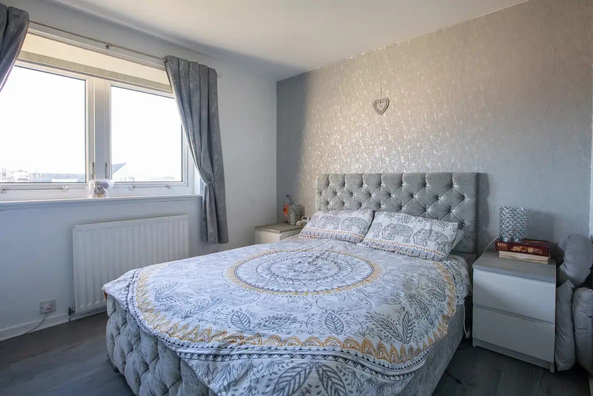 property photo 15 of 35