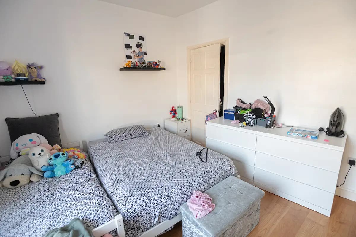 property photo 13 of 27