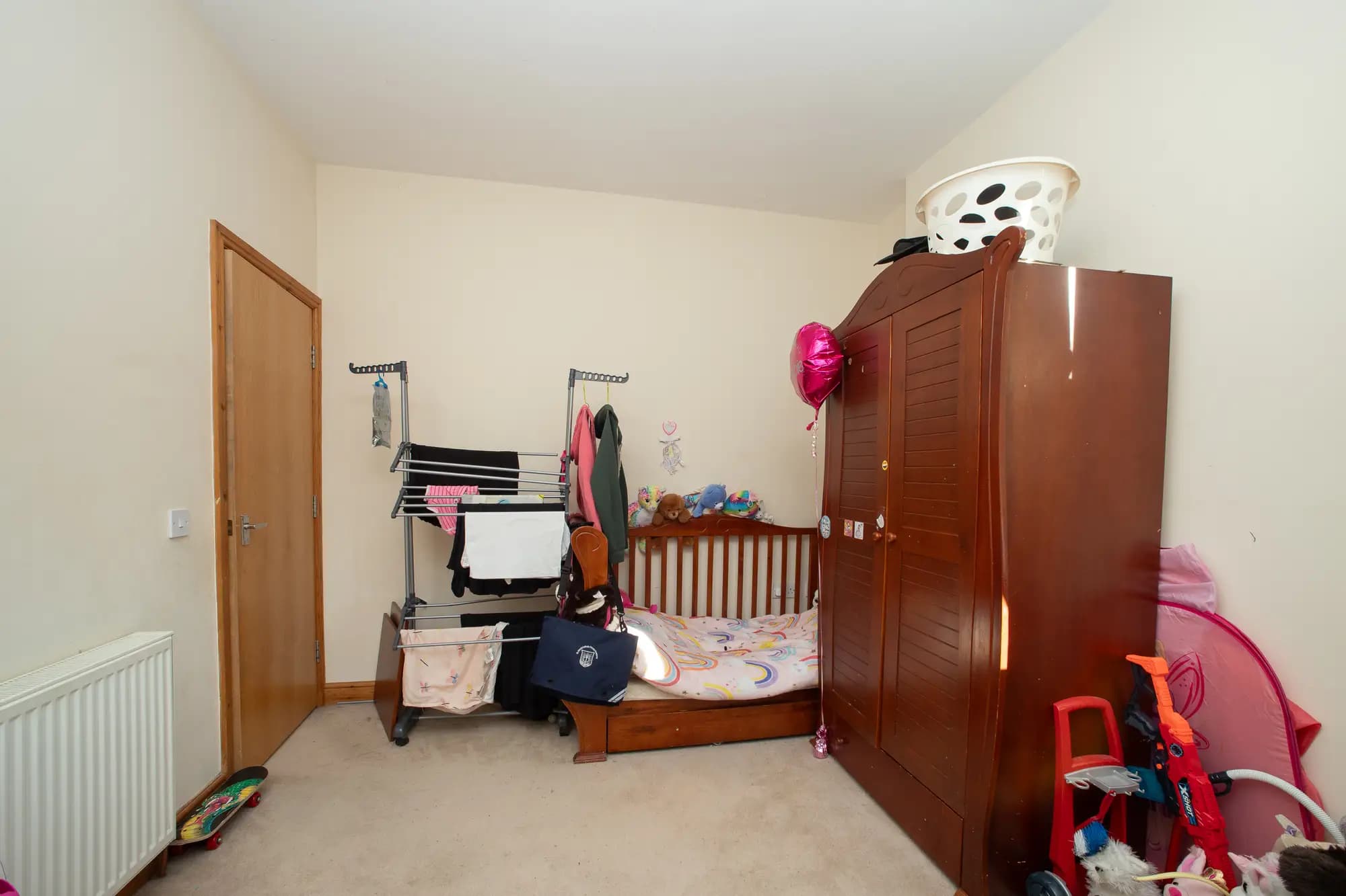 property photo 8 of 16