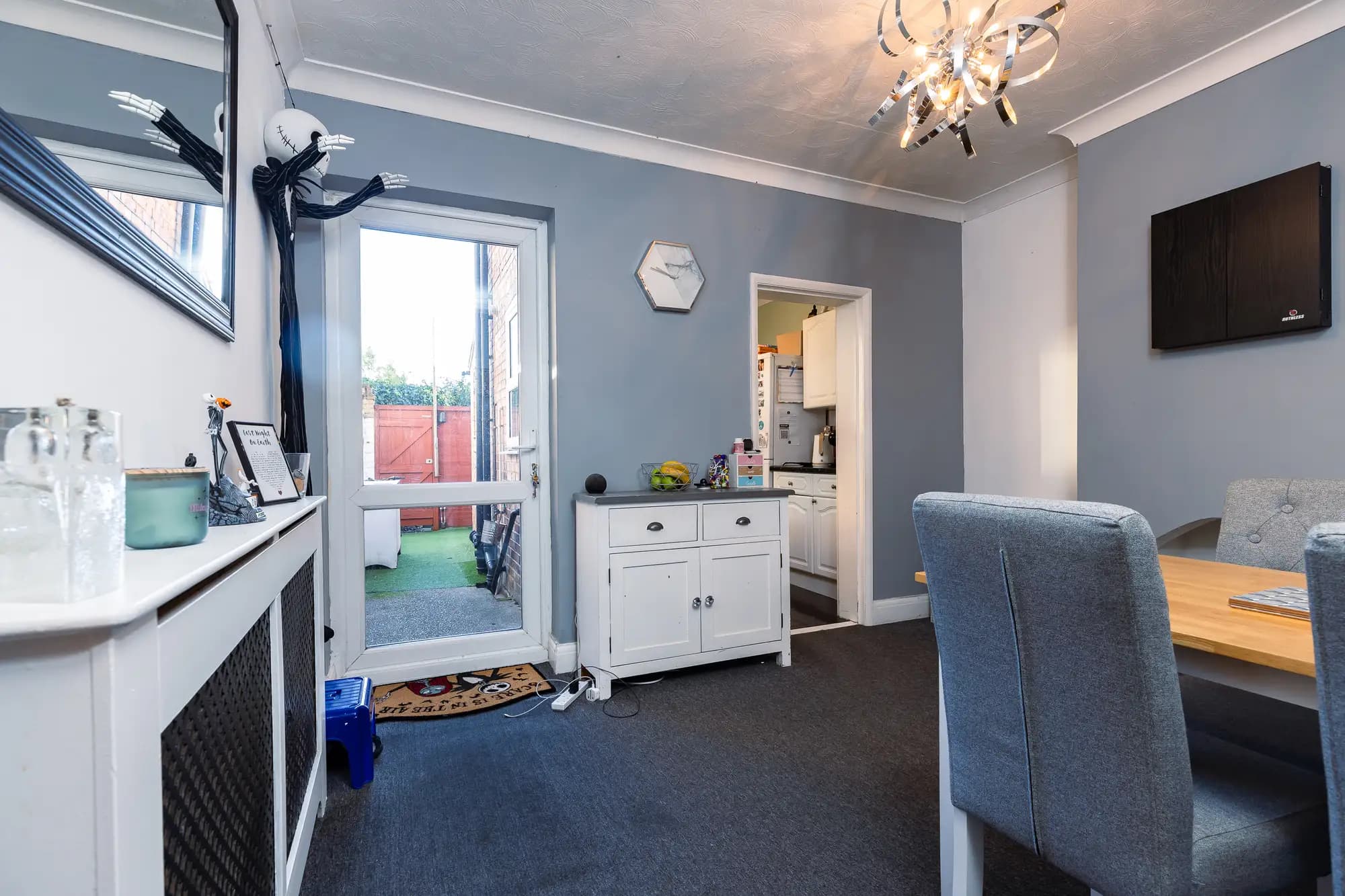 property photo 8 of 29