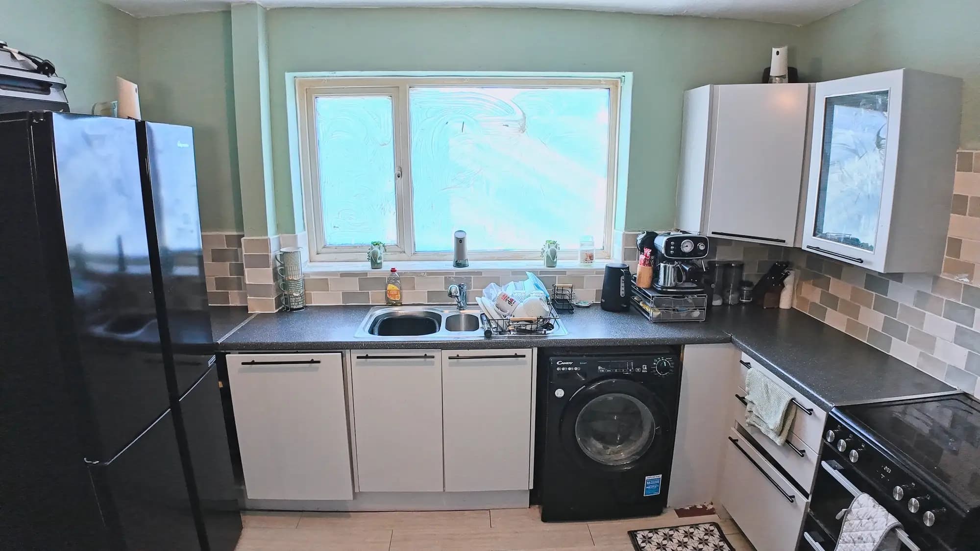 property photo 5 of 26