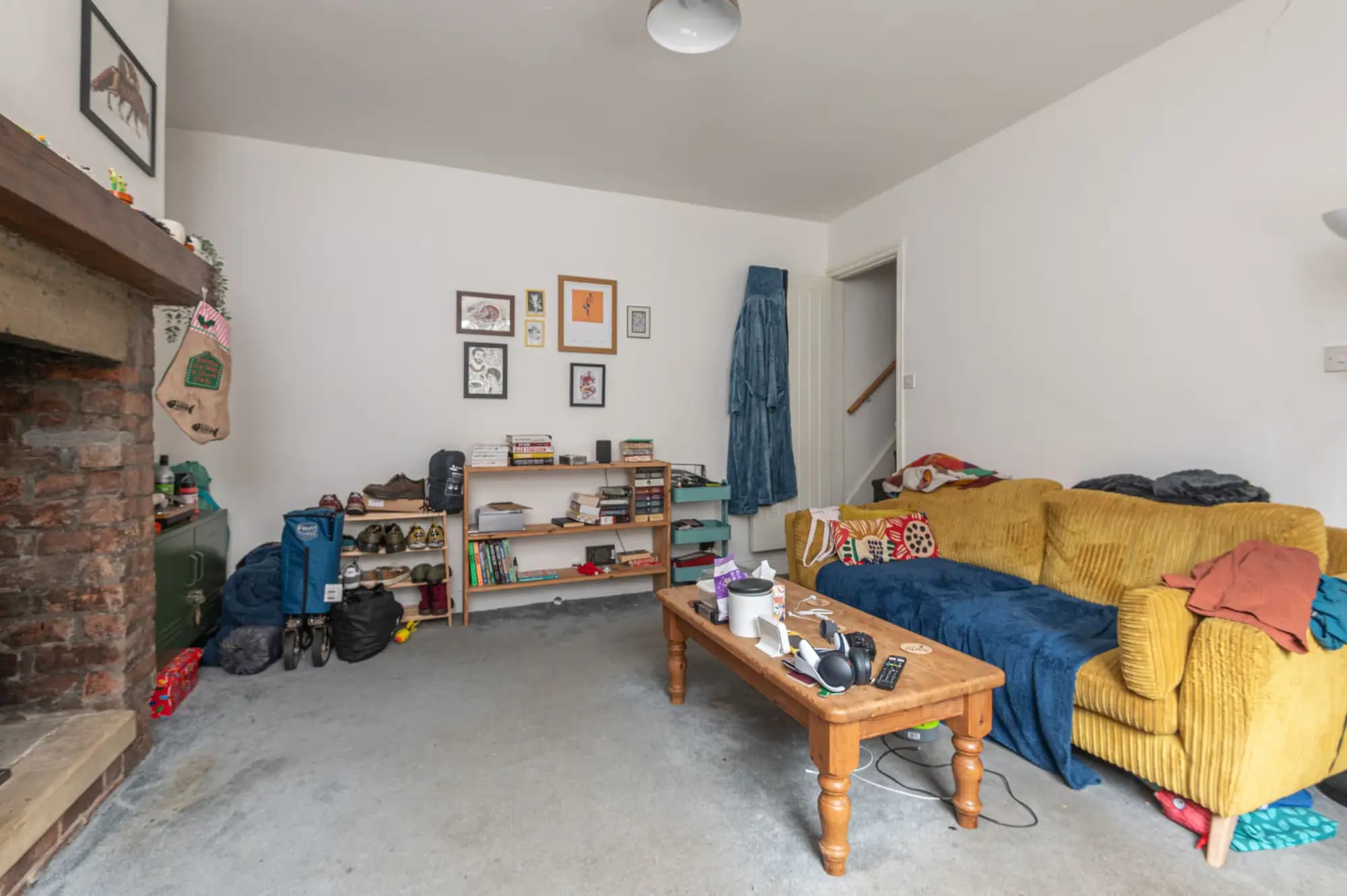 property photo 4 of 21