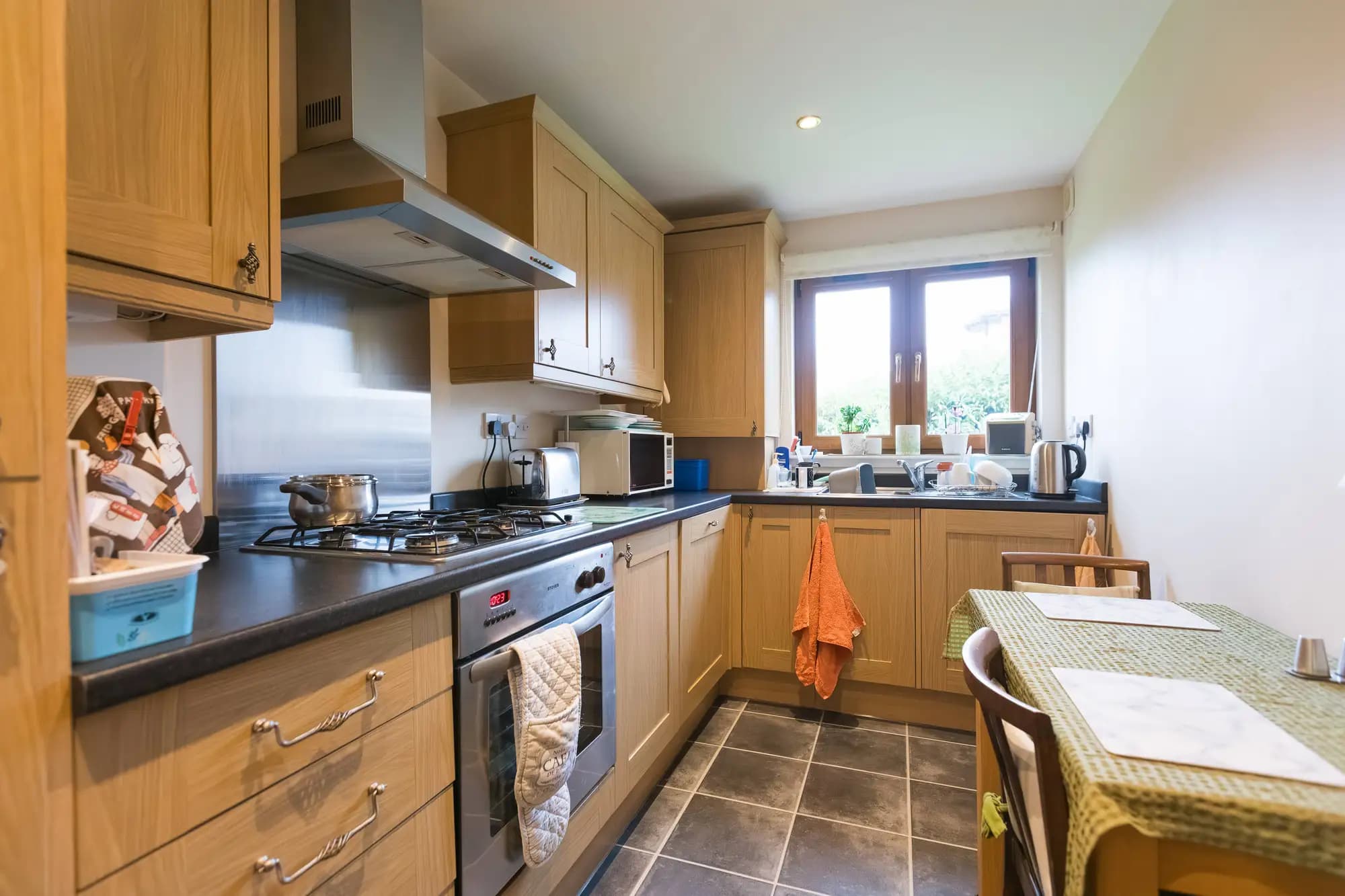 property photo 5 of 16