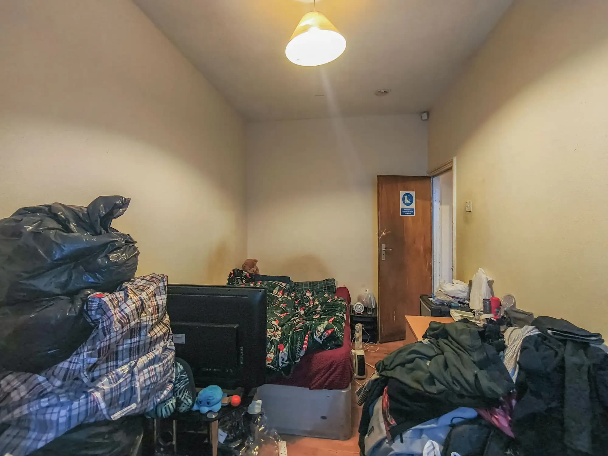 property photo 11 of 15