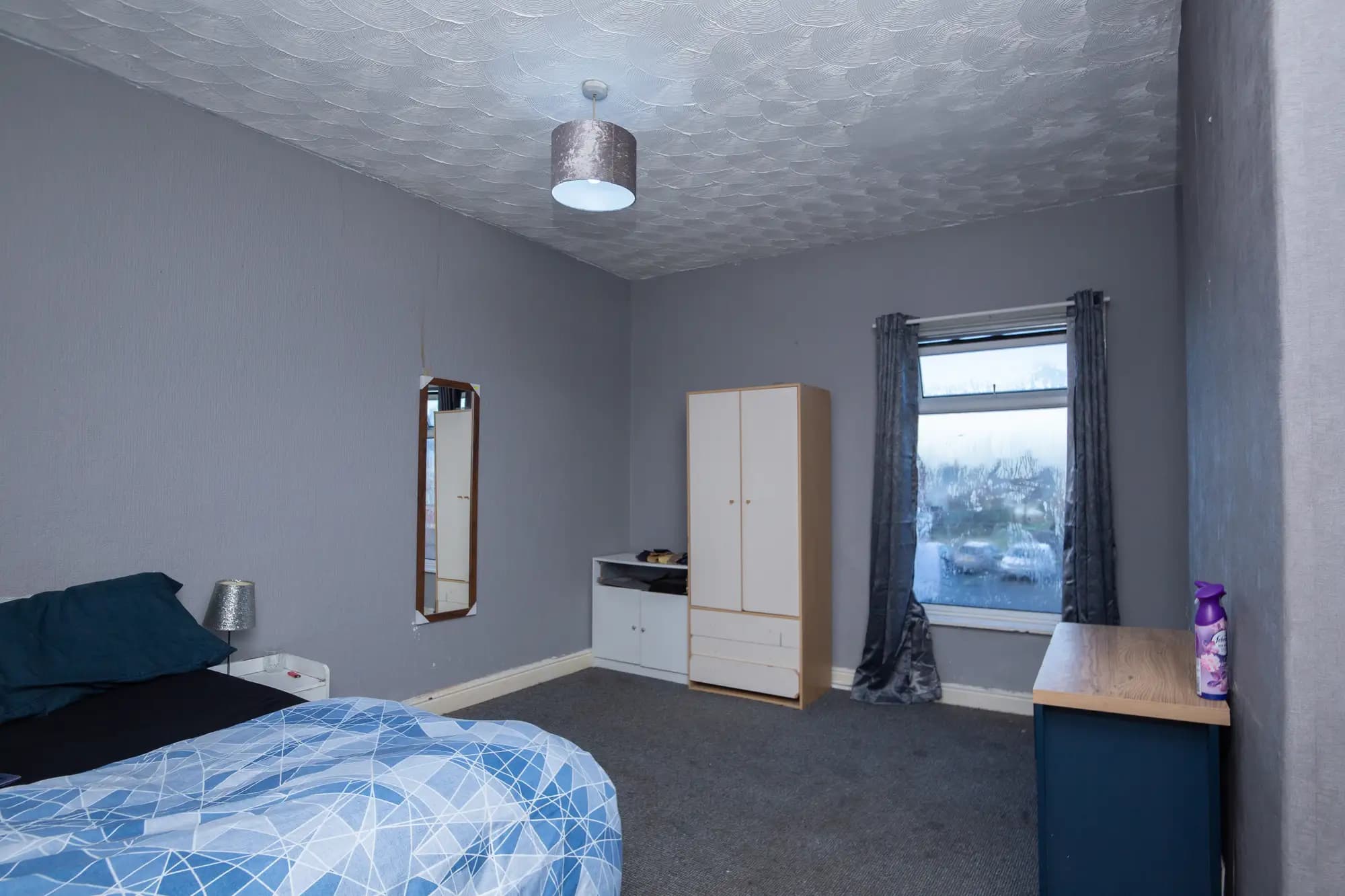 property photo 10 of 16