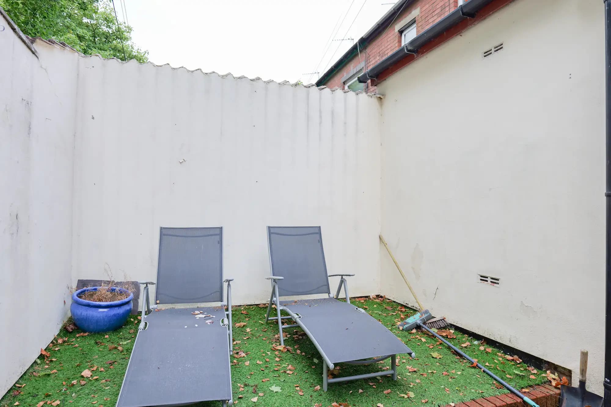 property photo 18 of 20