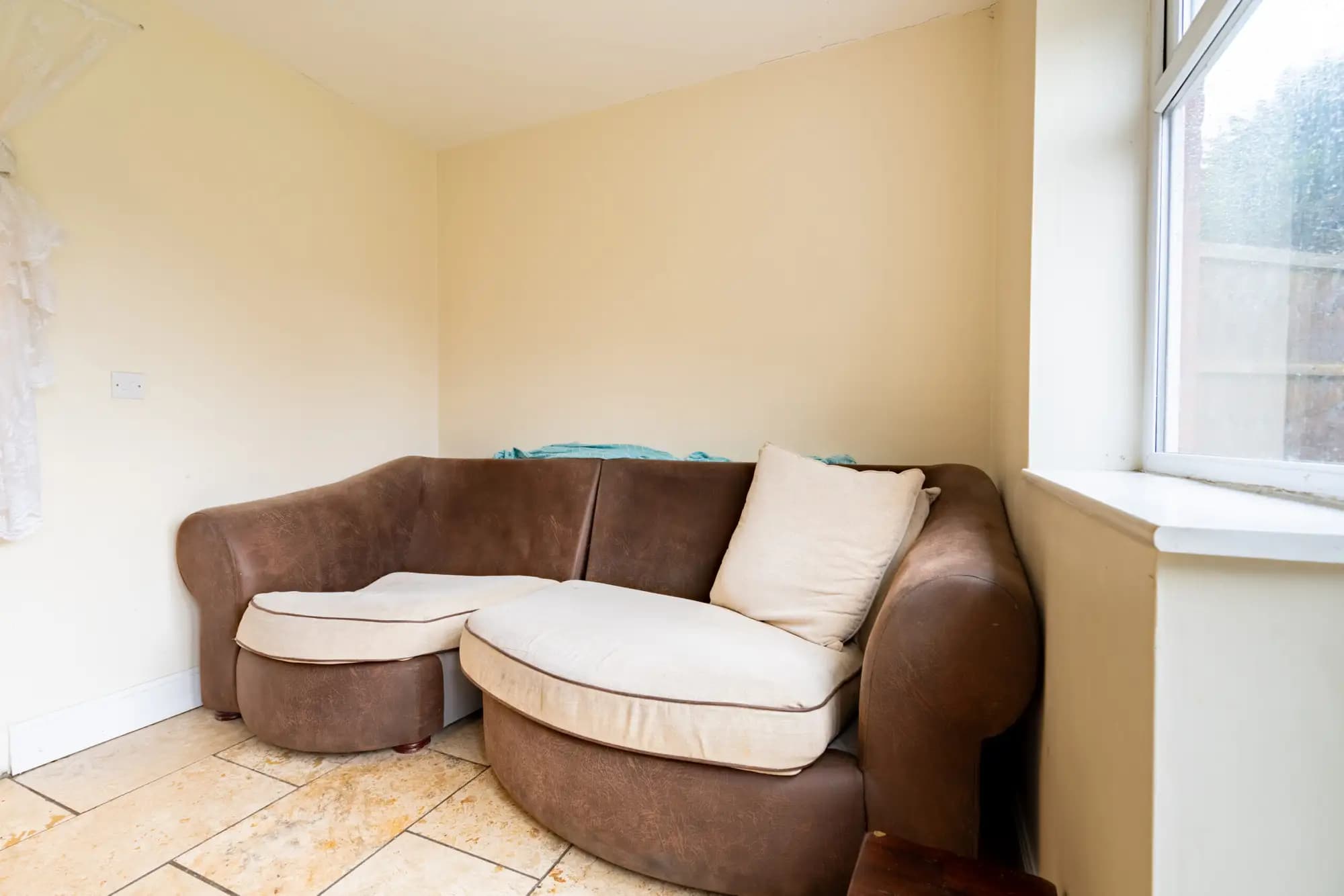 property photo 4 of 35