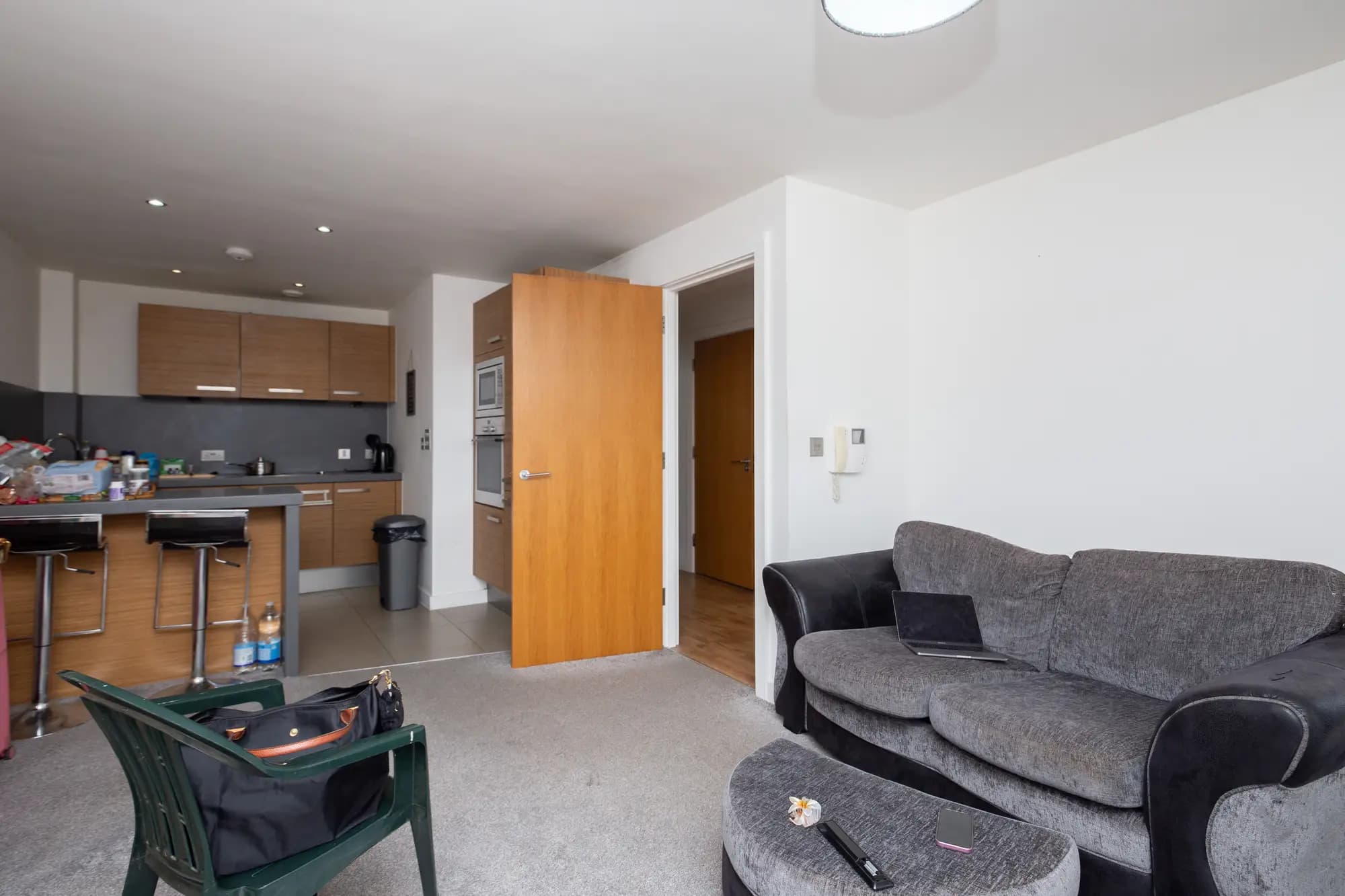 property photo 6 of 22