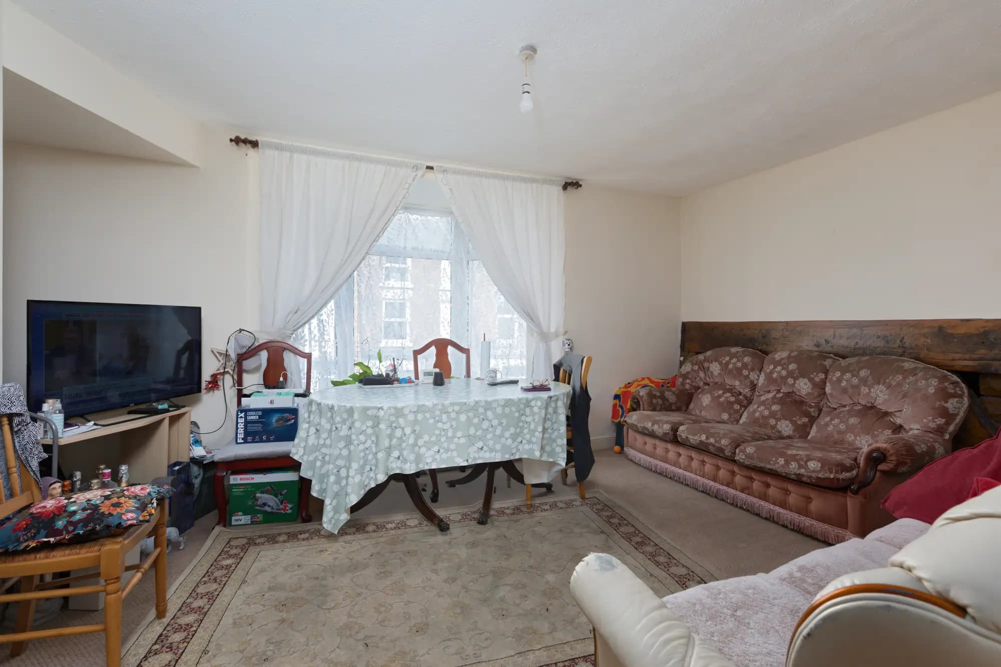 property photo 5 of 32