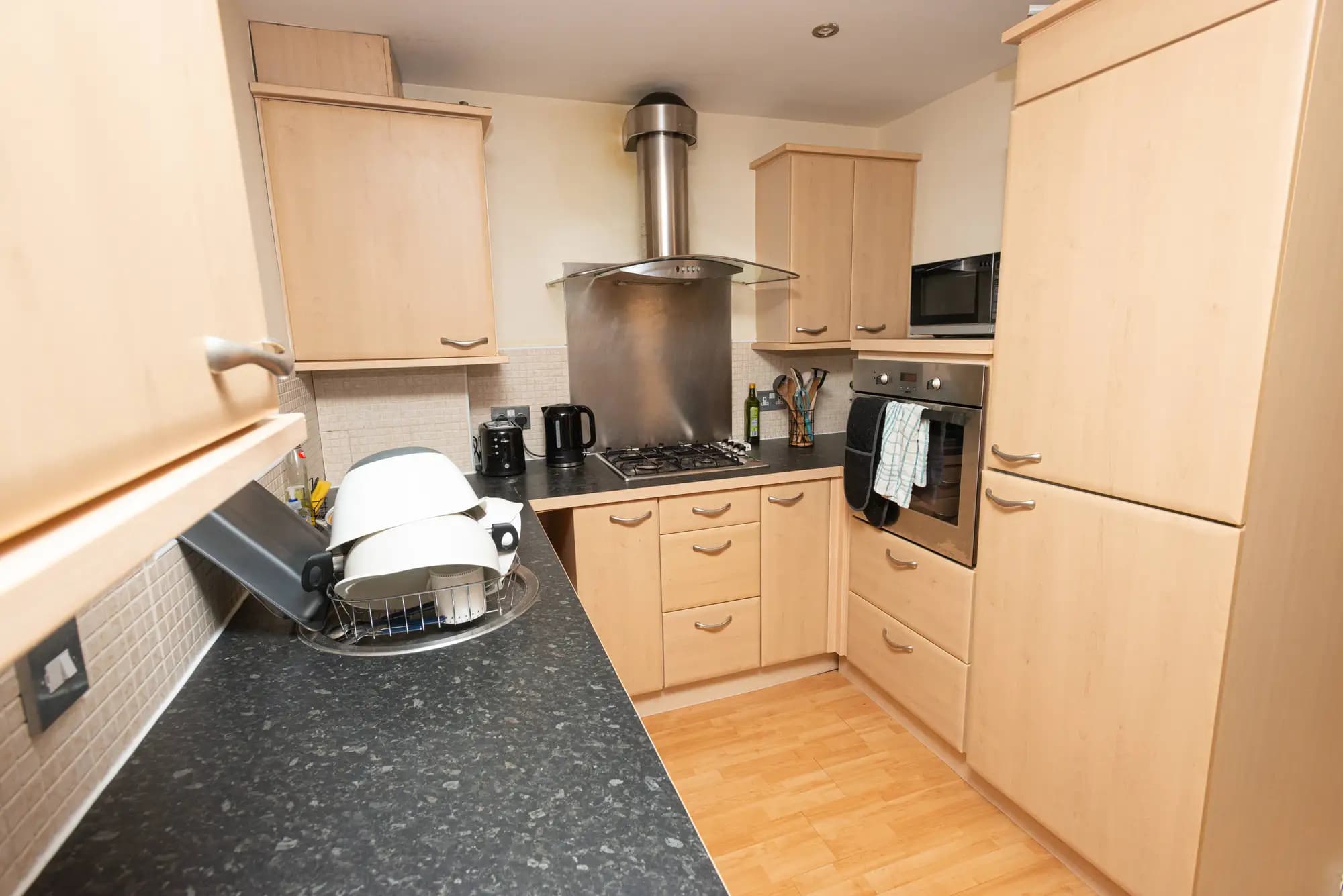 property photo 8 of 25