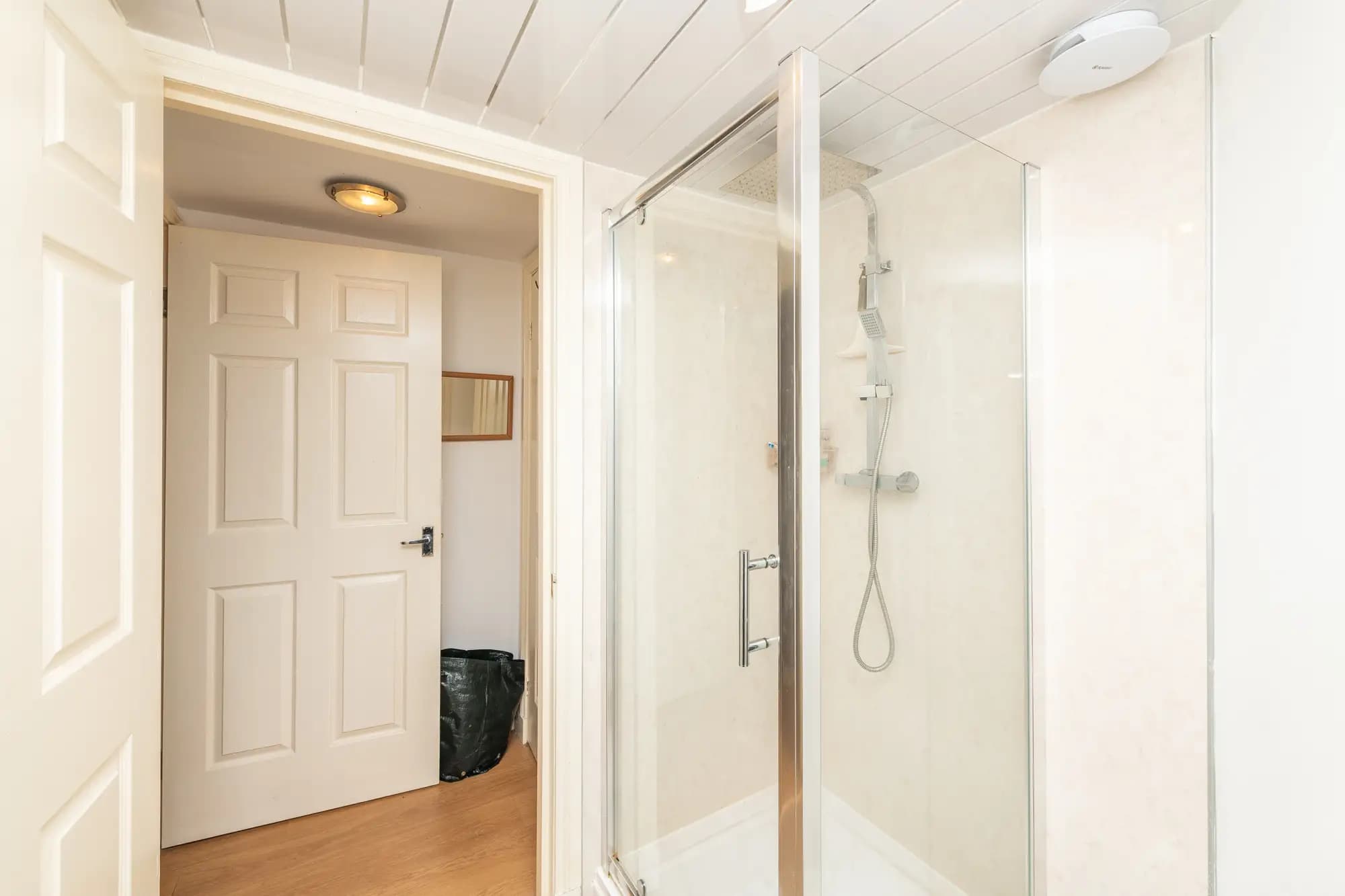 property photo 15 of 31