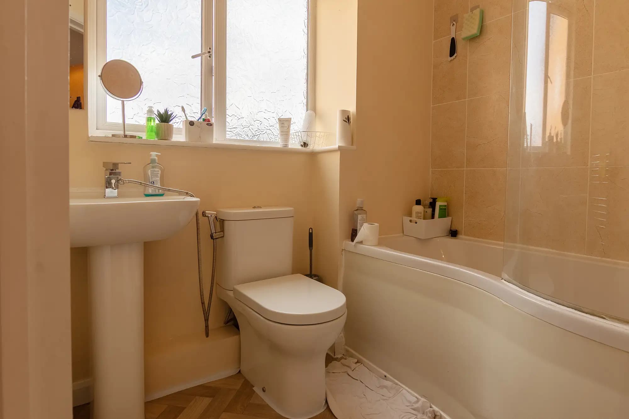 property photo 8 of 15
