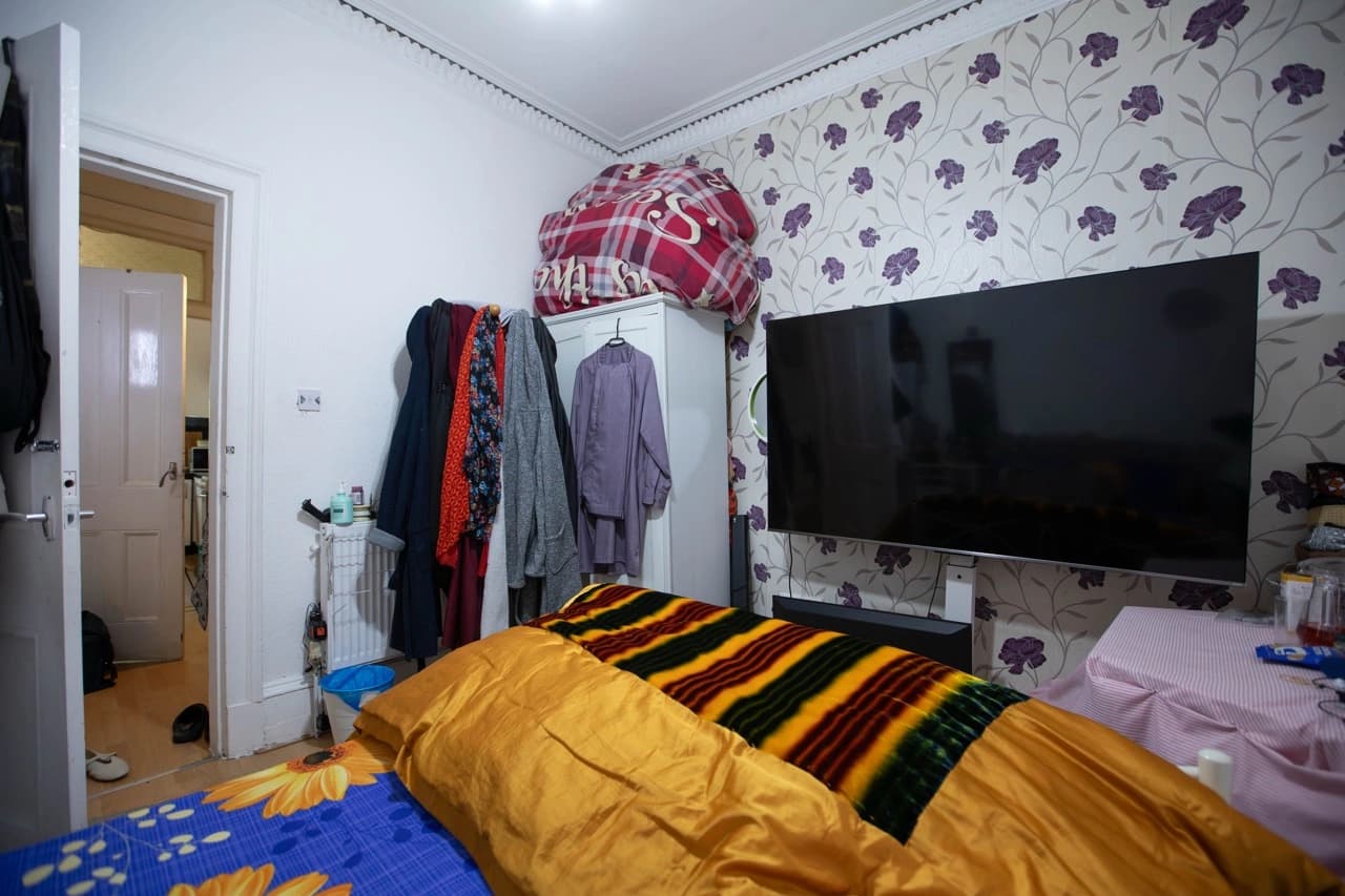 property photo 12 of 17