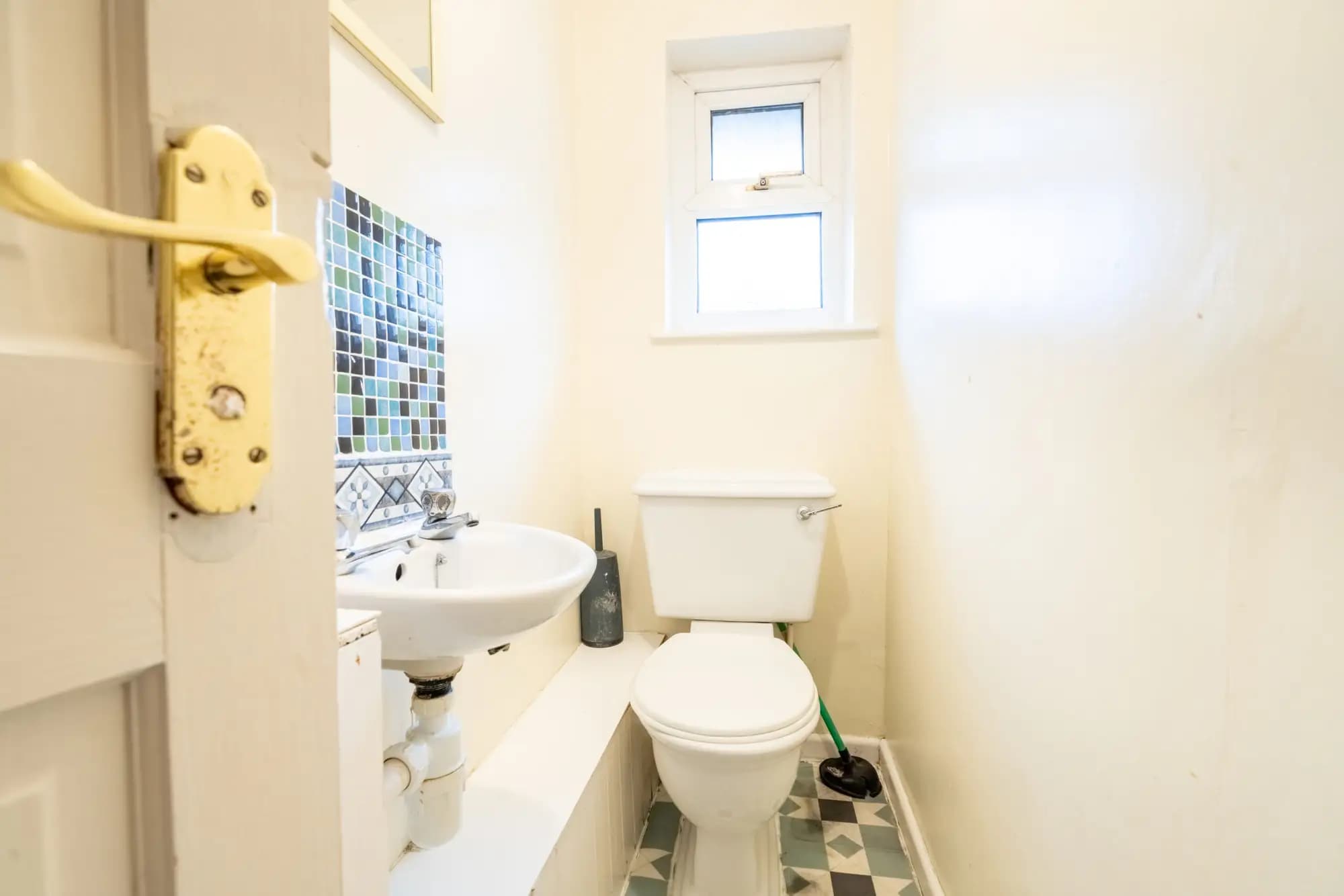 property photo 13 of 35