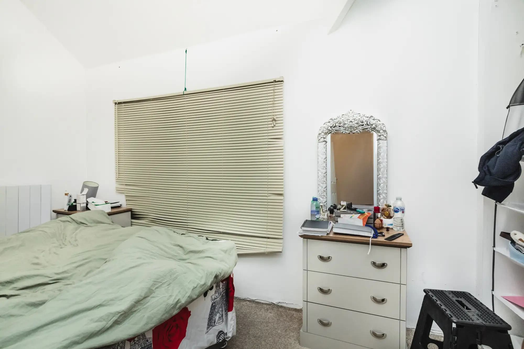 property photo 13 of 17