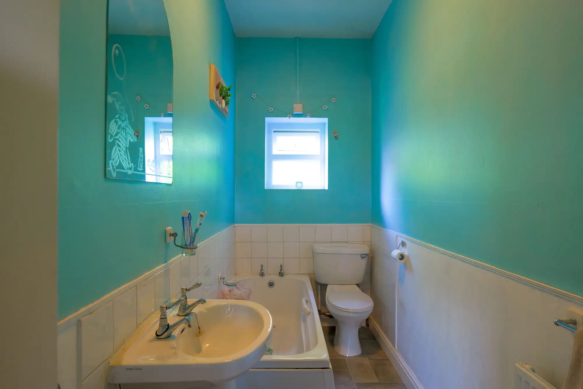 property photo 6 of 20
