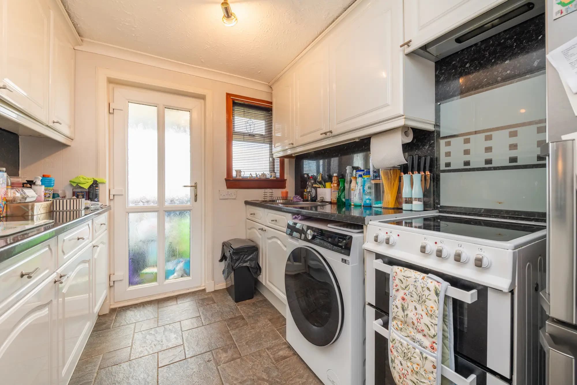 property photo 8 of 37