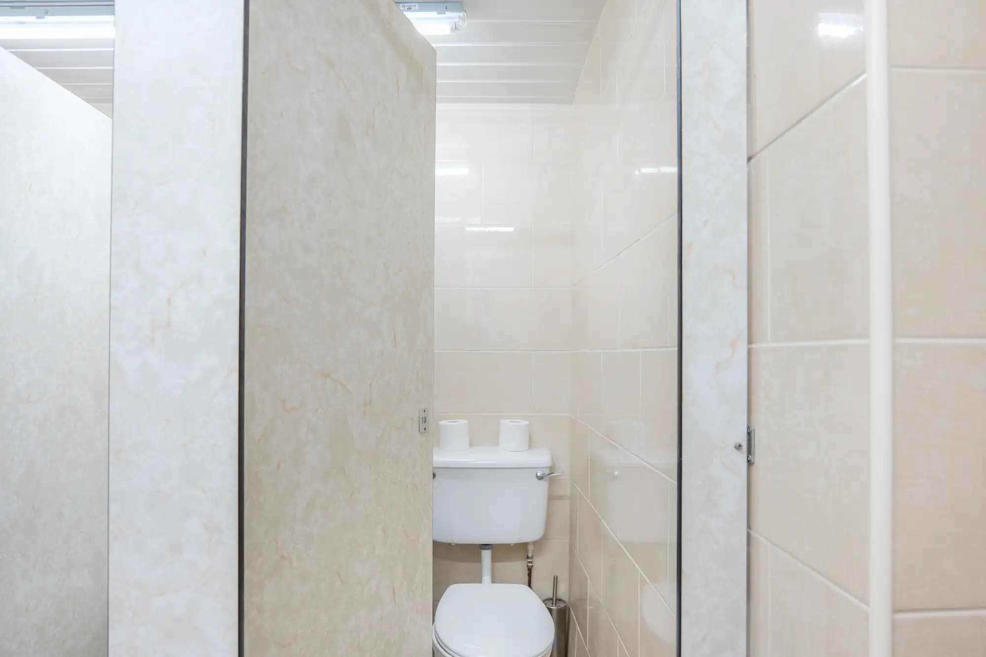 property photo 11 of 28