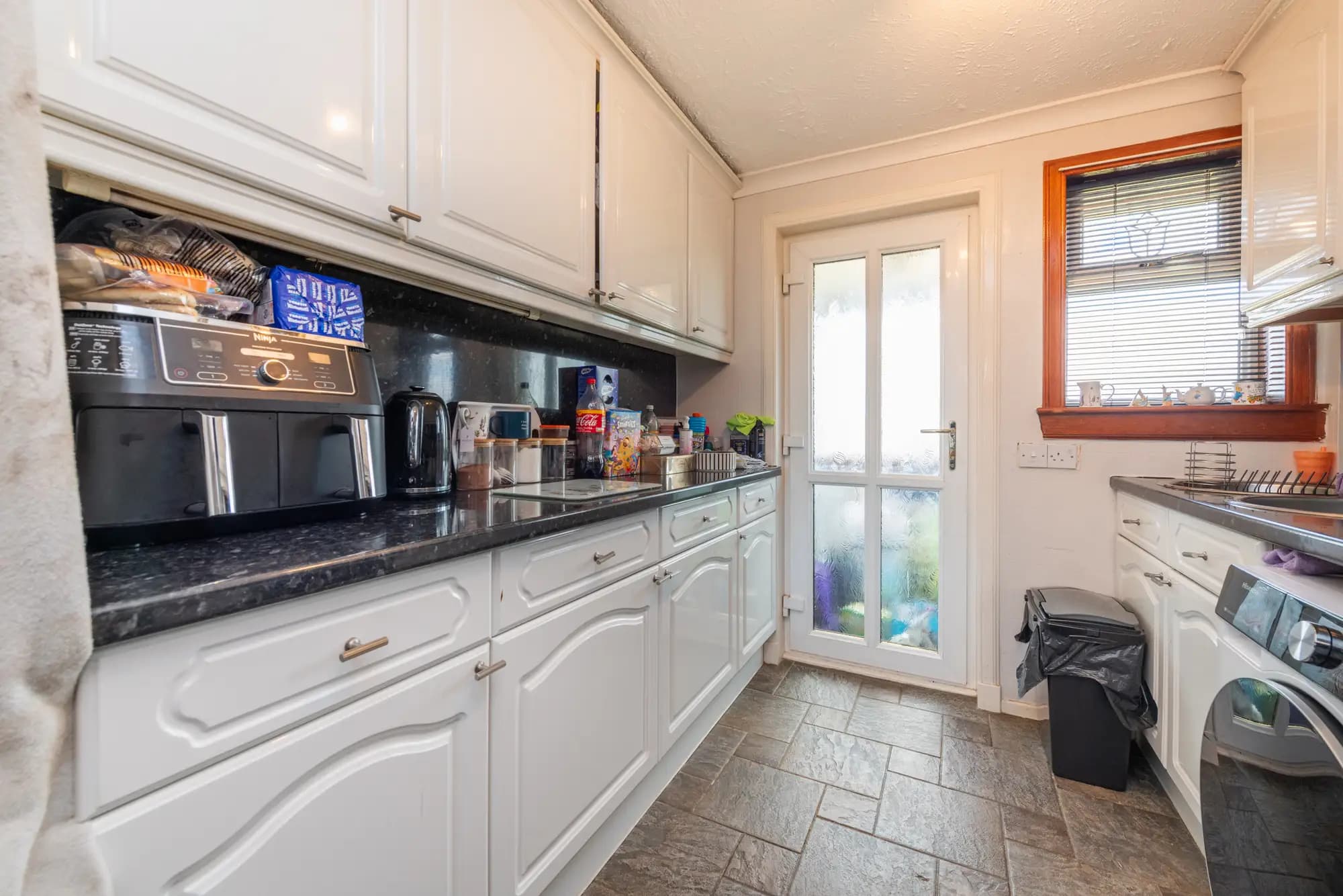 property photo 7 of 37