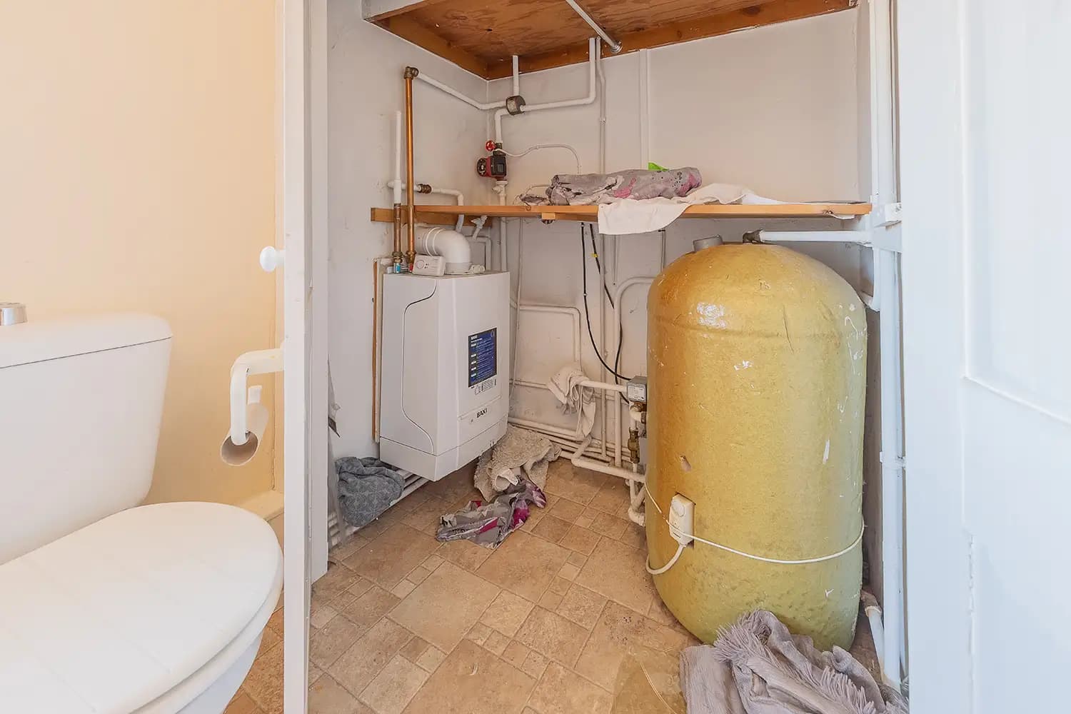 property photo 18 of 24
