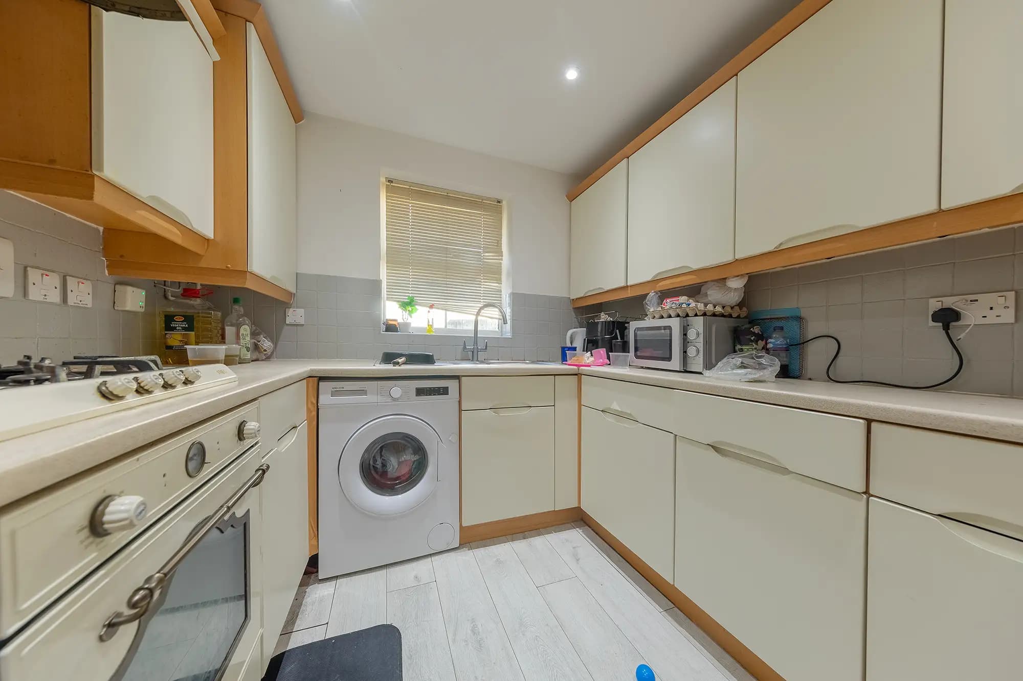 property photo 9 of 26