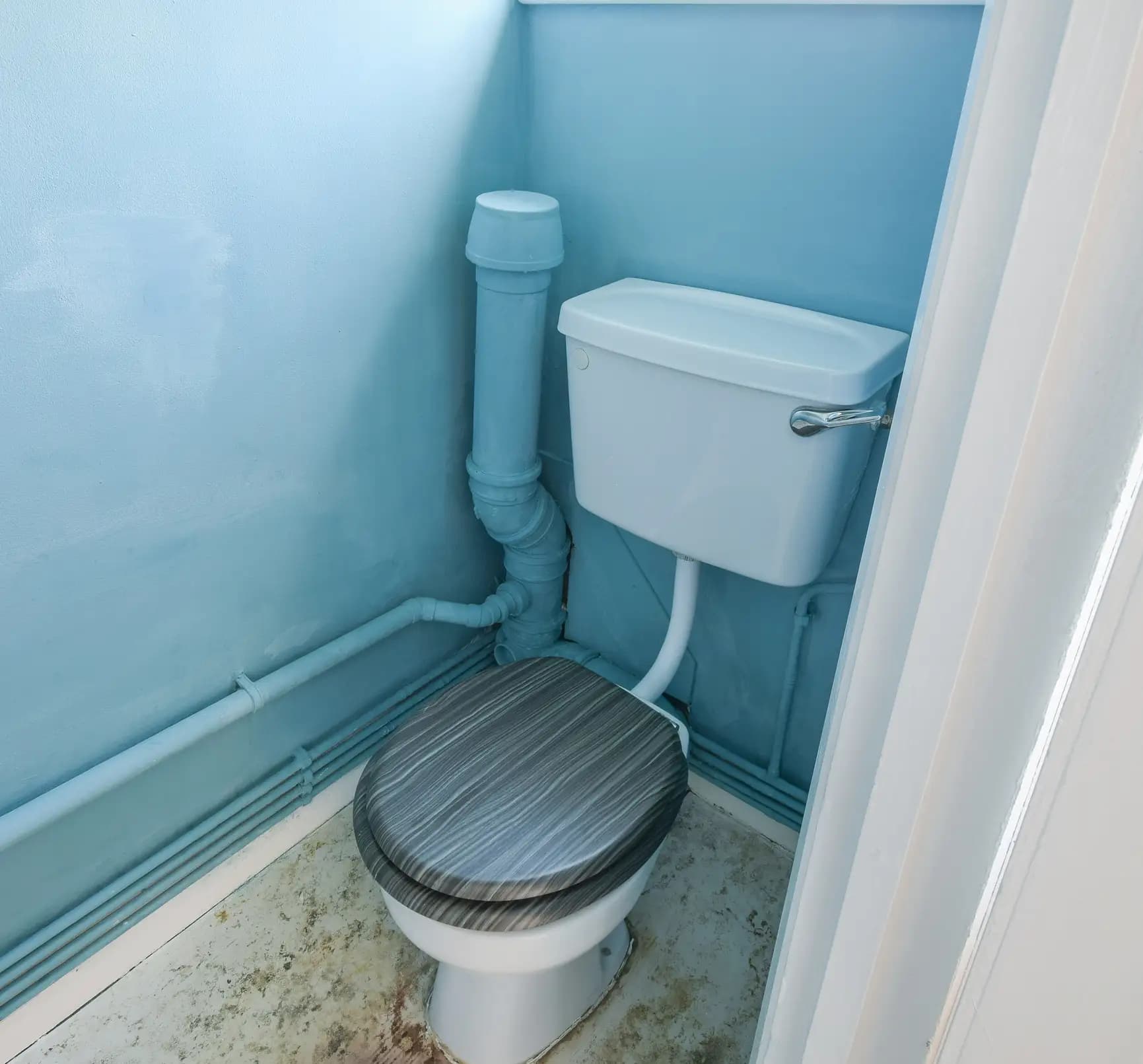 property photo 9 of 21