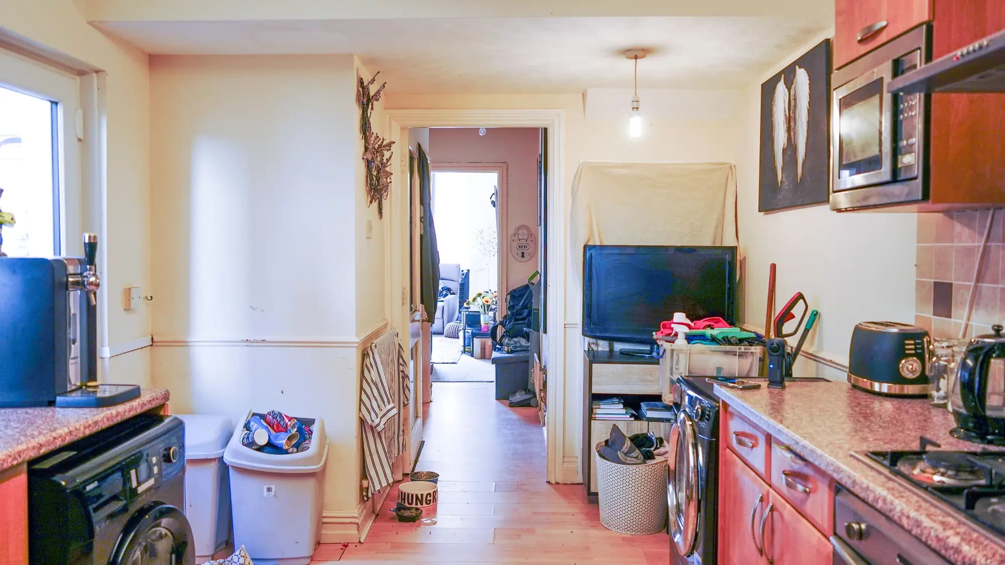 property photo 6 of 29