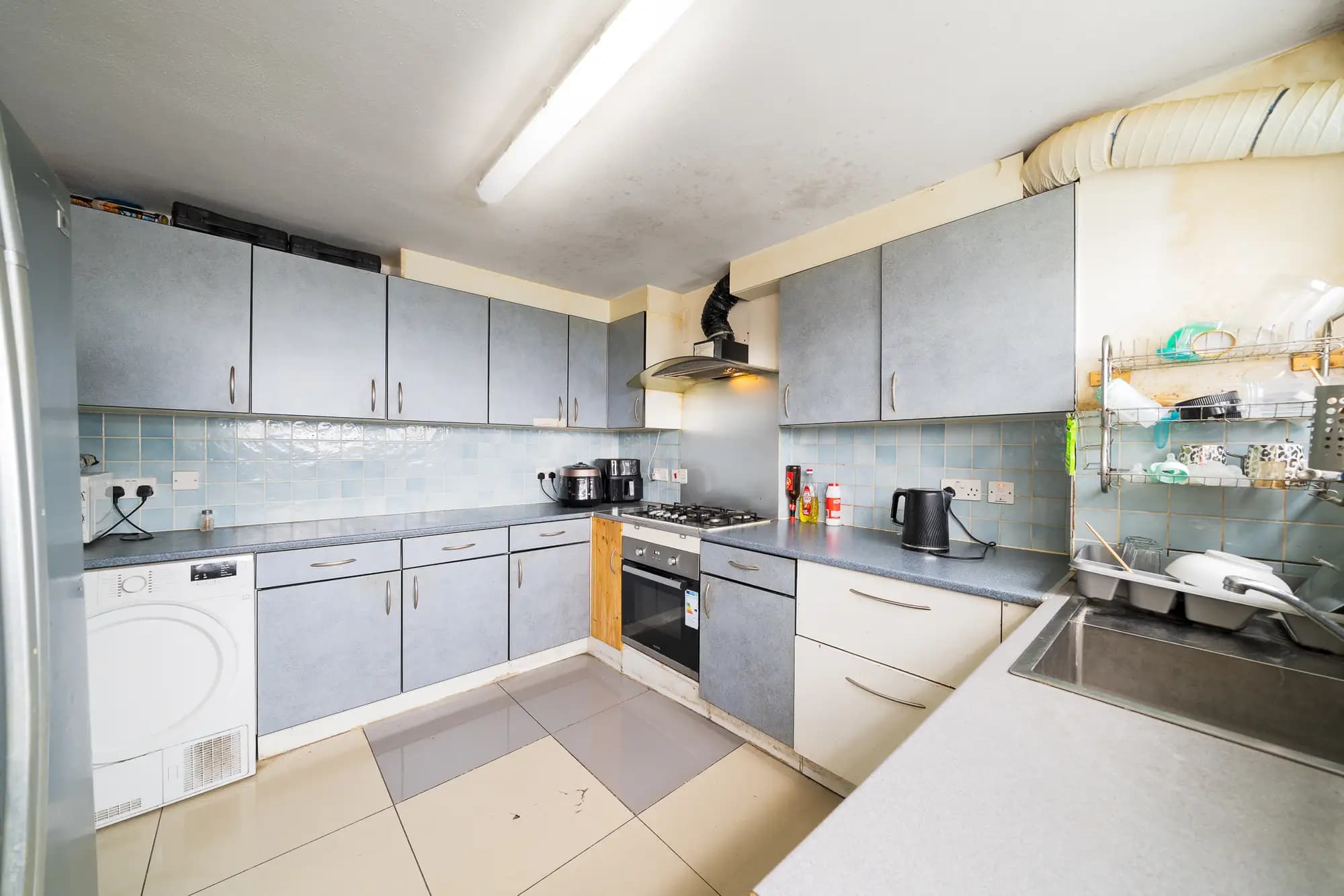 property photo 6 of 20