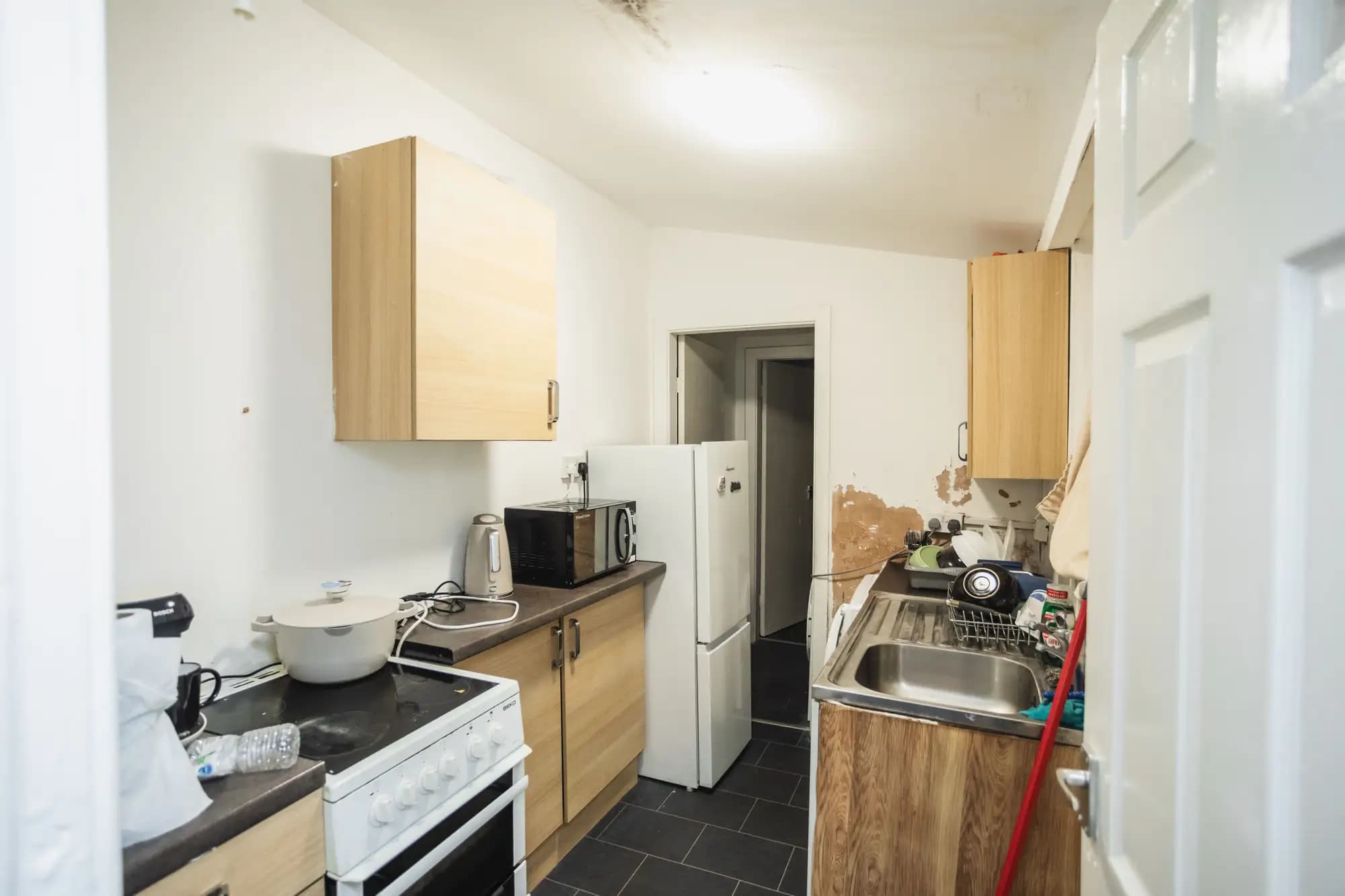 property photo 5 of 17