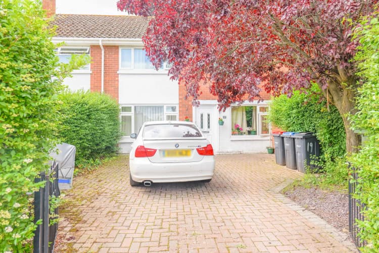 property photo 0 of 23