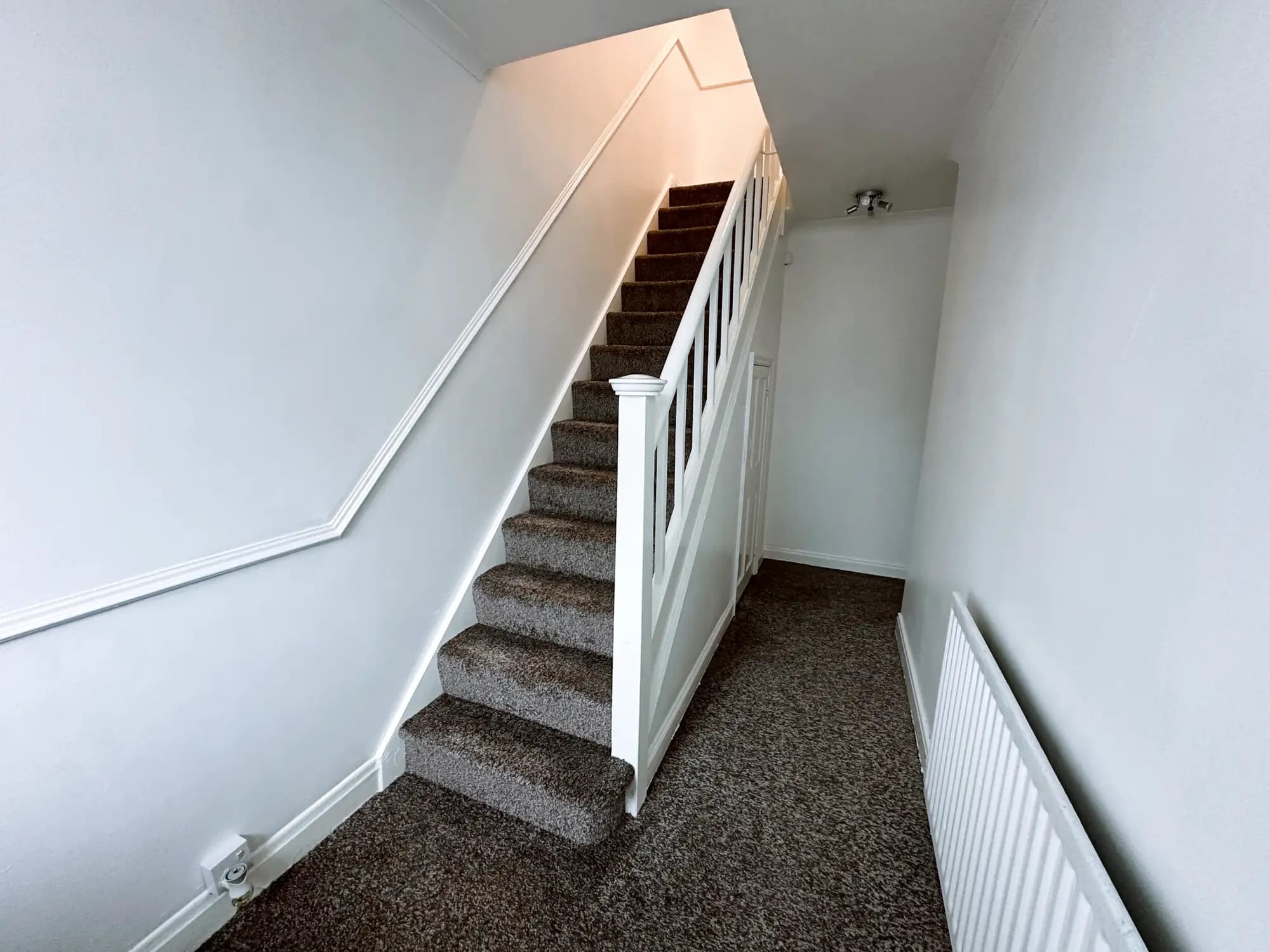 property photo 13 of 28