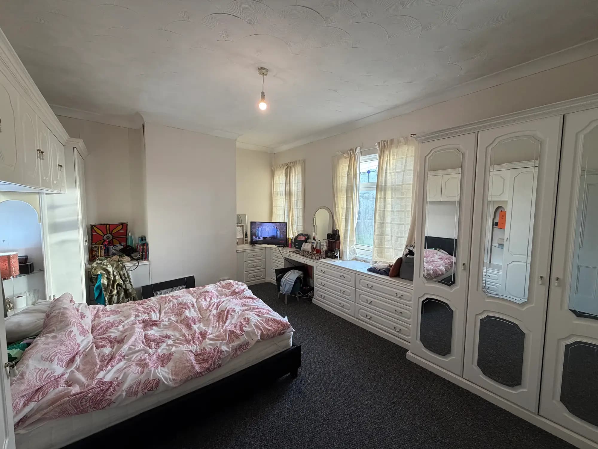 property photo 12 of 29