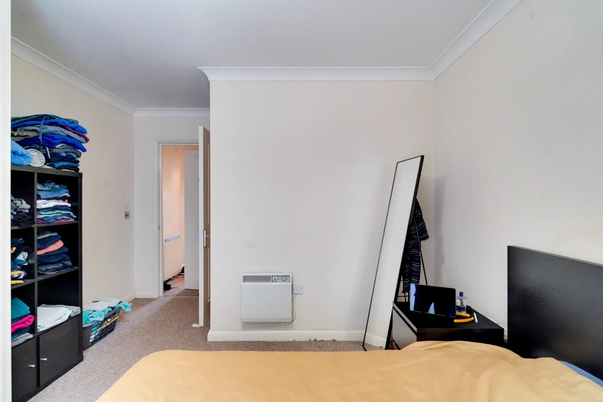 property photo 7 of 11