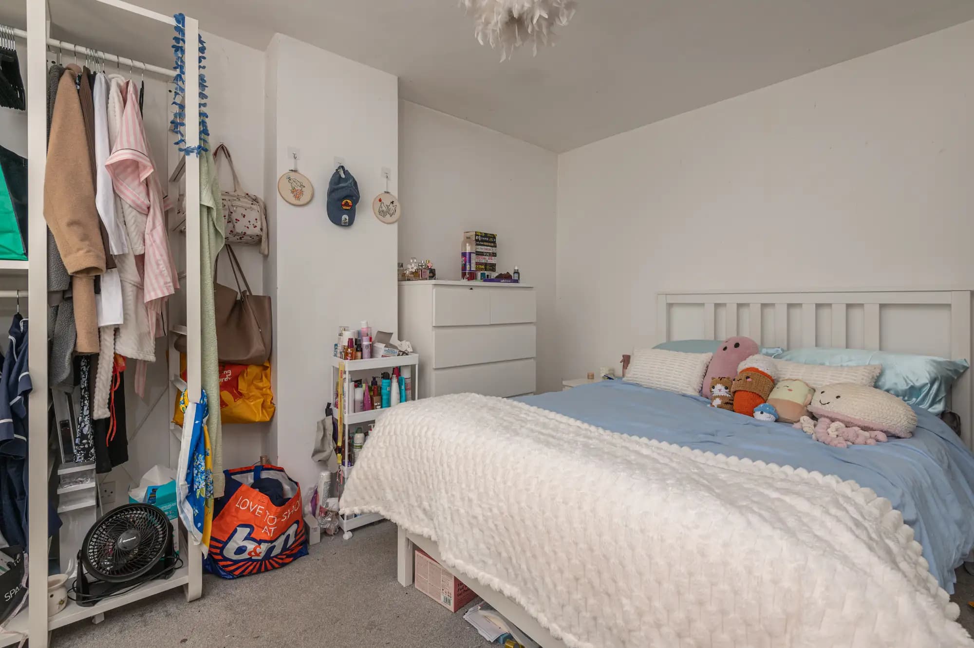 property photo 21 of 33