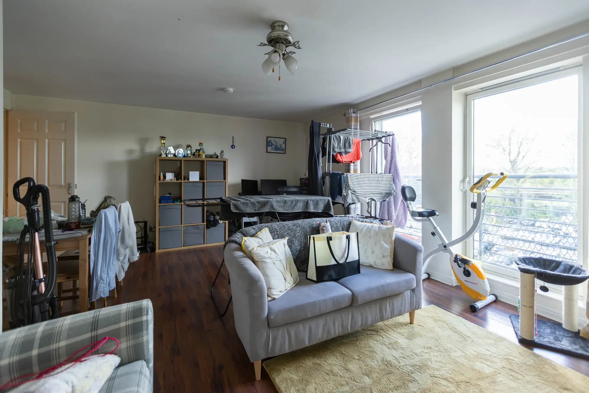 property photo 2 of 34
