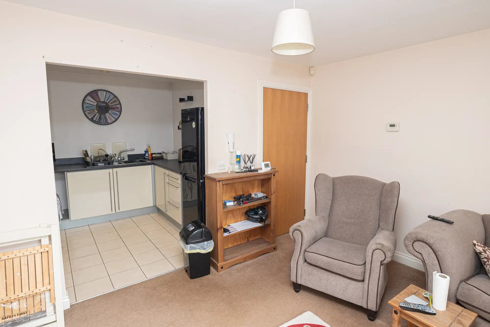 property photo 4 of 27