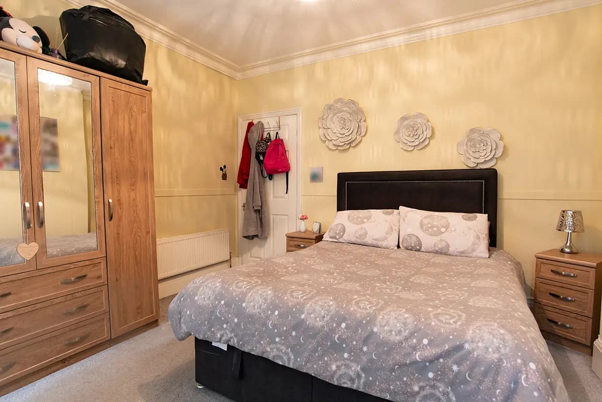 property photo 13 of 15