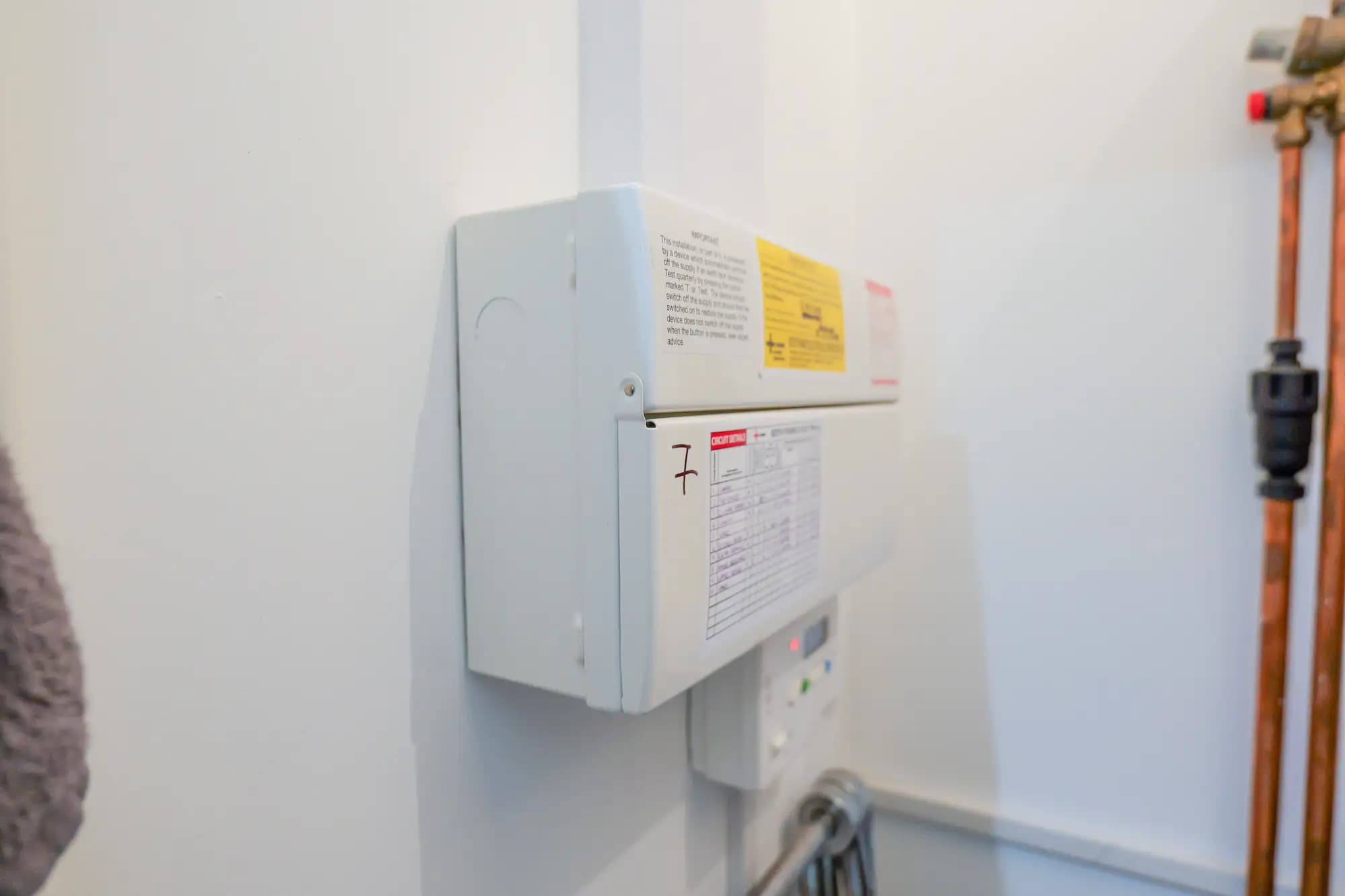 property photo 9 of 18