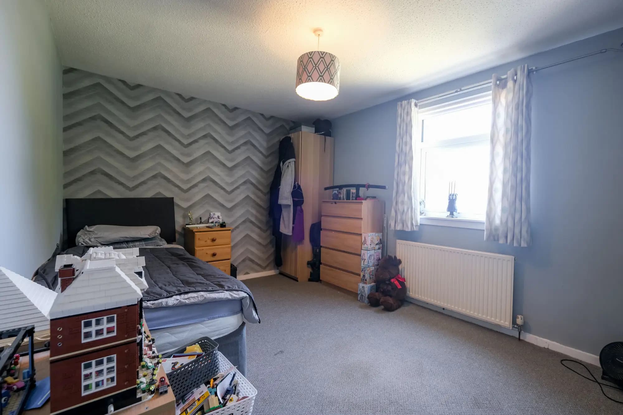 property photo 13 of 17