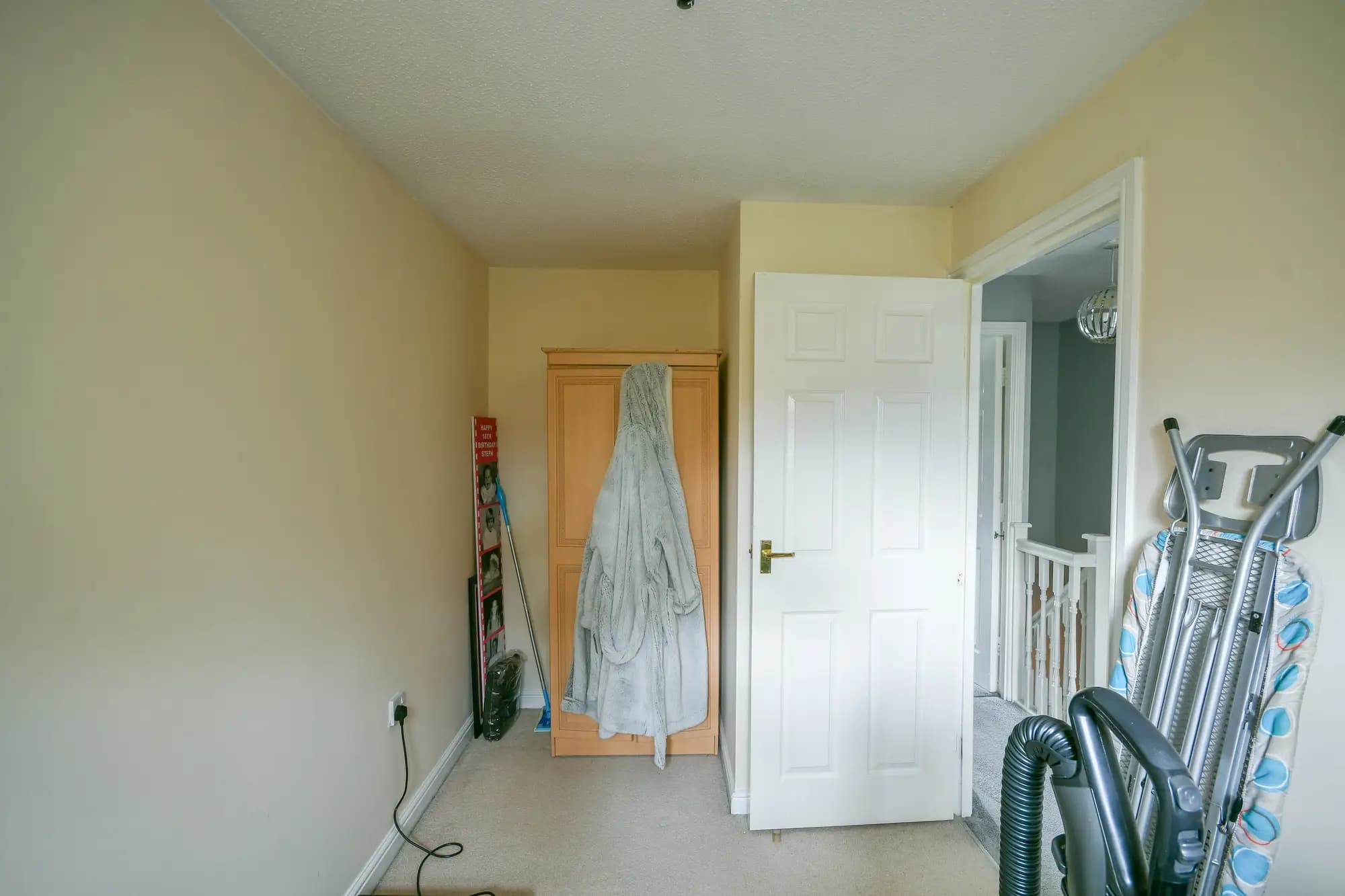 property photo 13 of 18